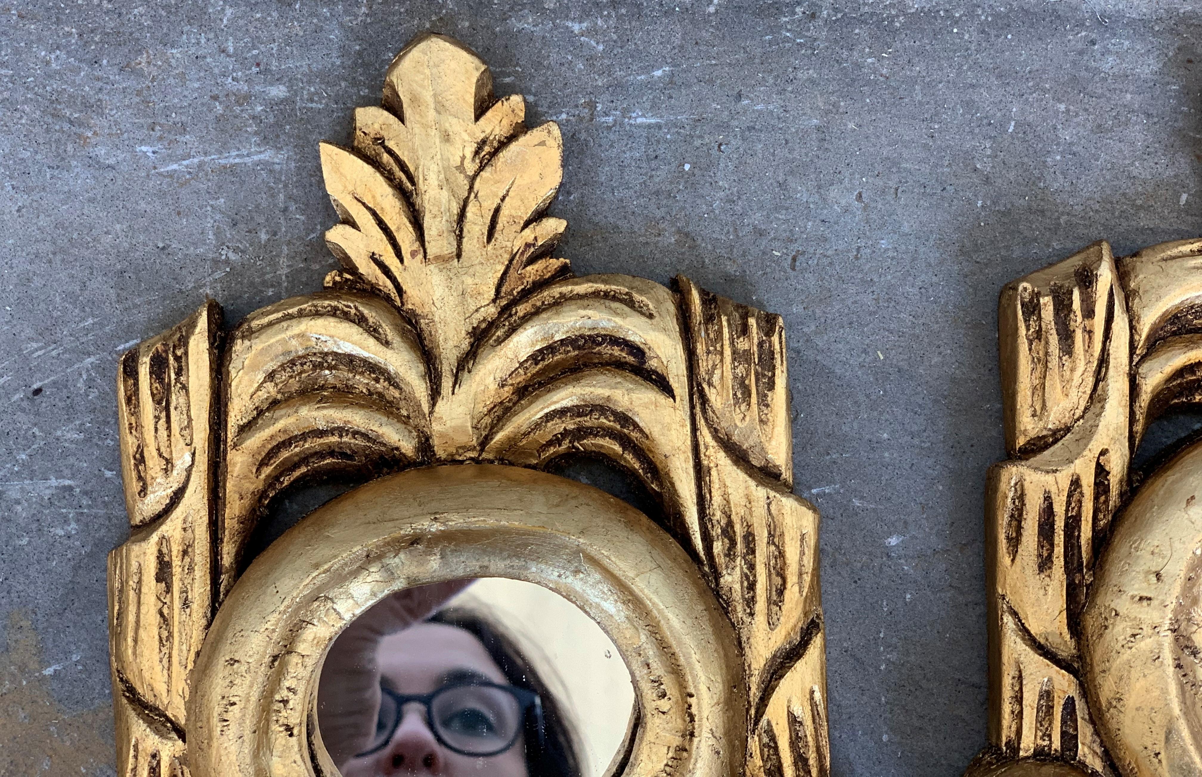 Spanish 1920s Rococo Style Carved Gold Leaf Giltwood Mirrors, a Pair In Good Condition In Miami, FL