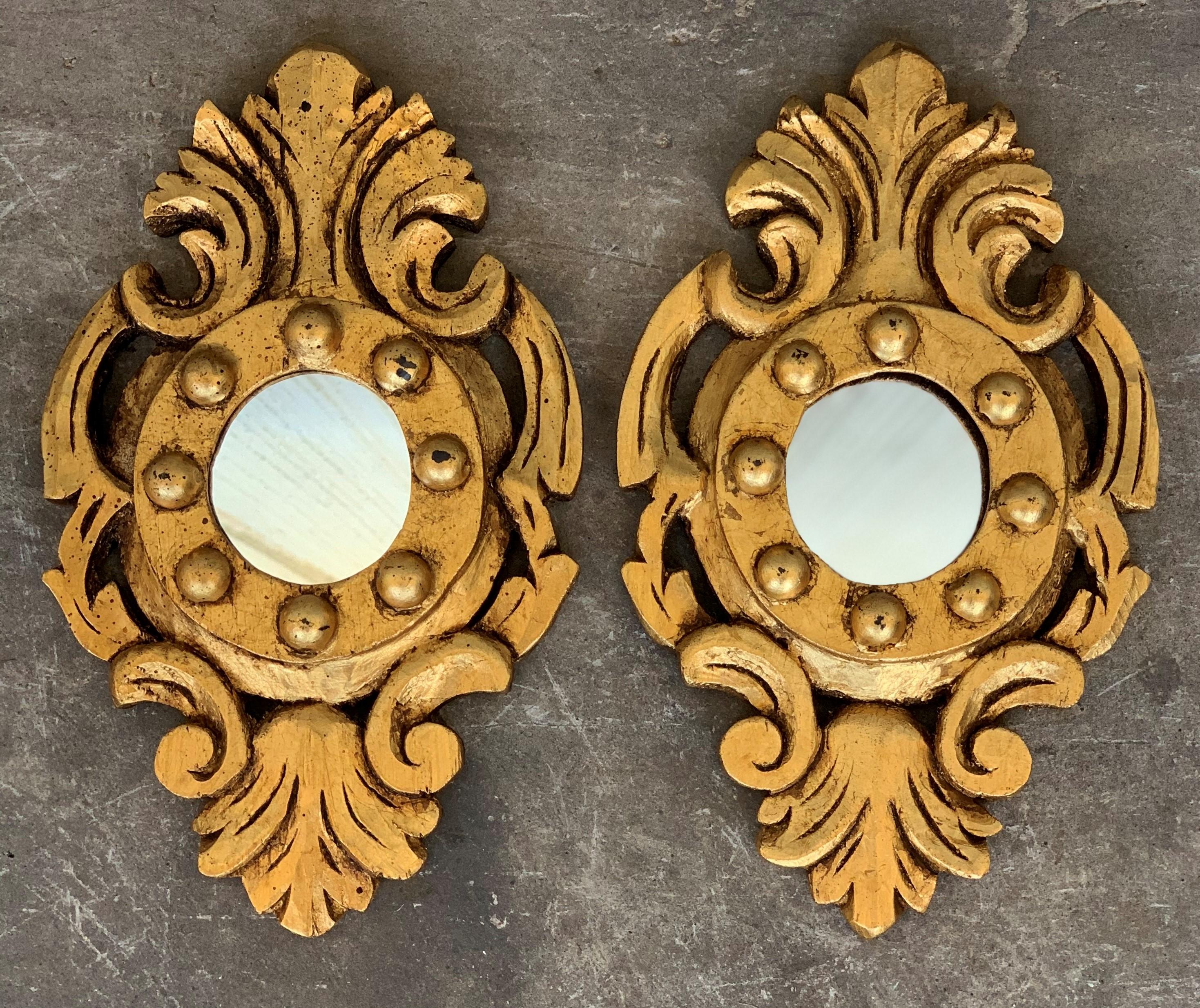 Spanish 1920s Rococo Style Carved Gold Leaf Giltwood Mirrors, a Pair 4