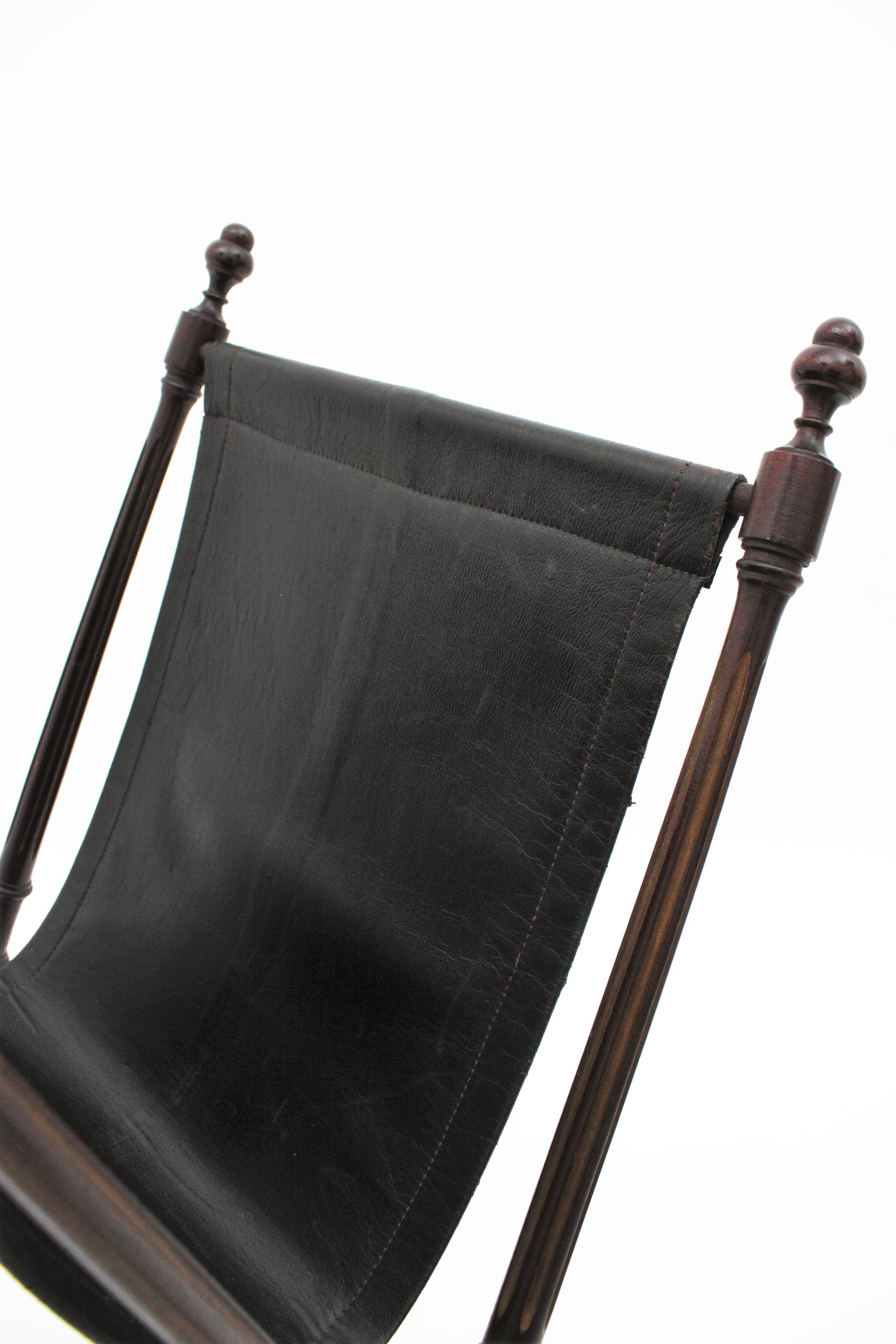 Spanish Folding Magazine Rack, Turned Wood and Black Leather  For Sale 7