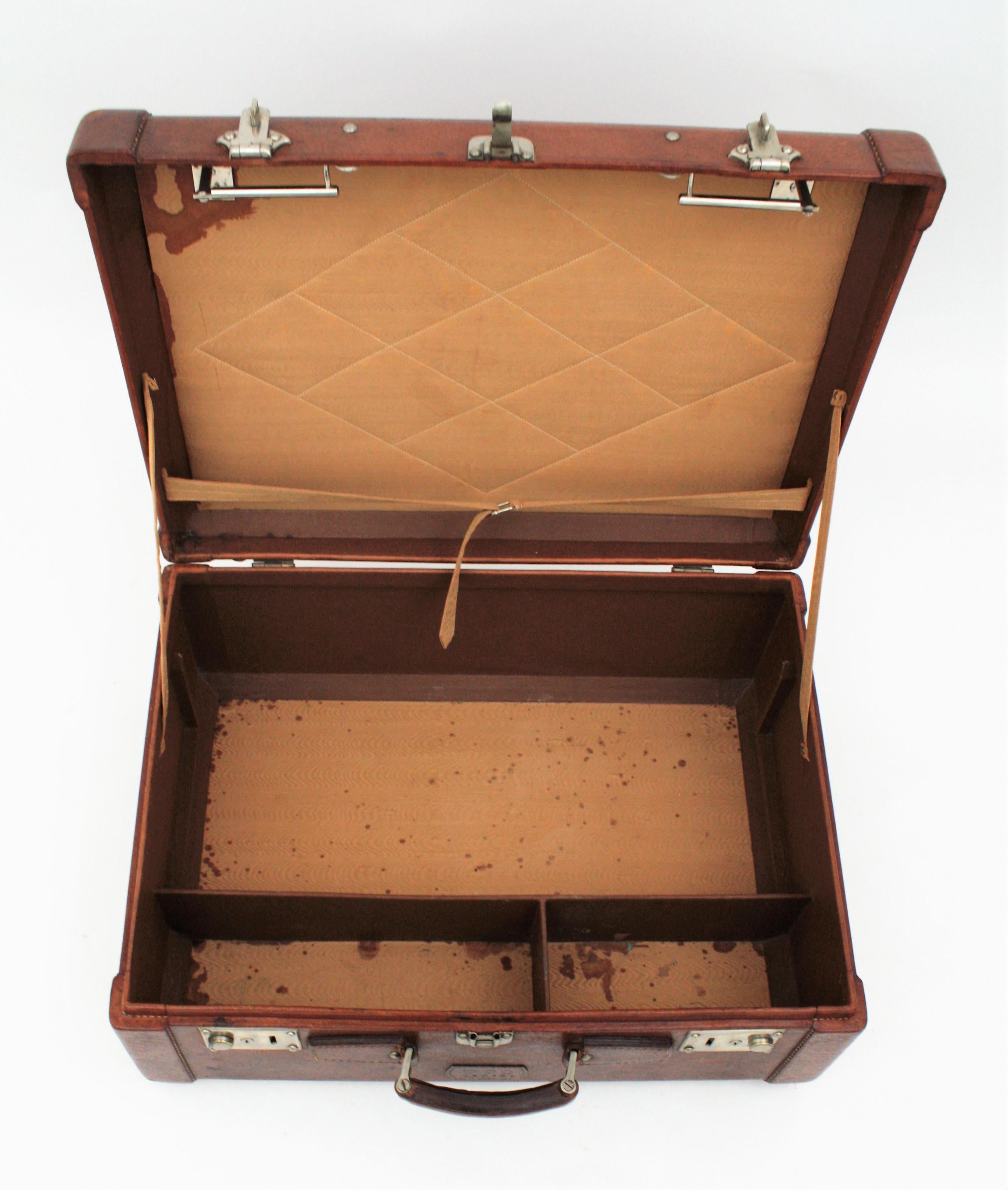 20th Century Spanish Leather Suitcases as Side Table For Sale