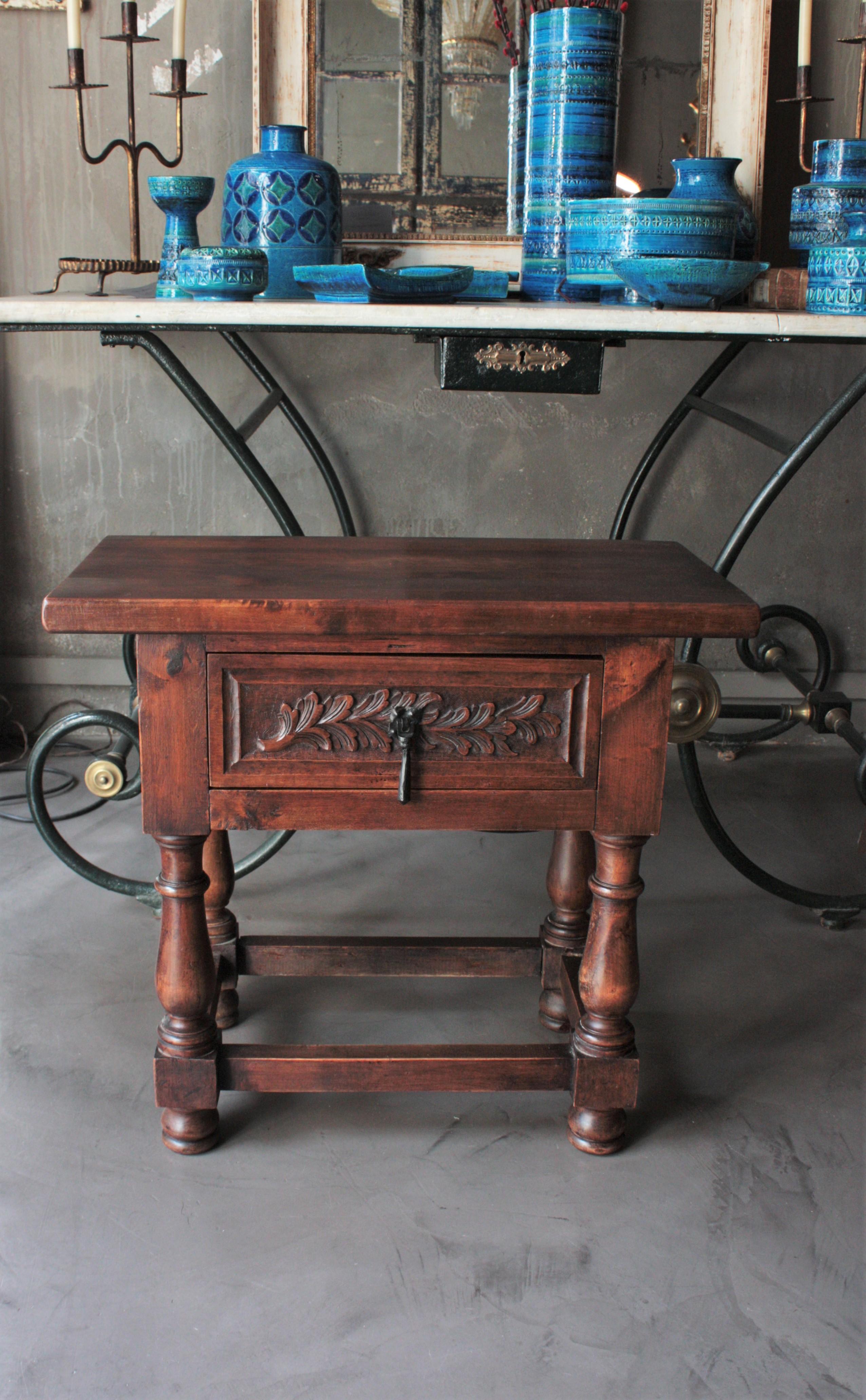 Spanish Colonial End Table / Side Table in Walnut, 1930s For Sale 2