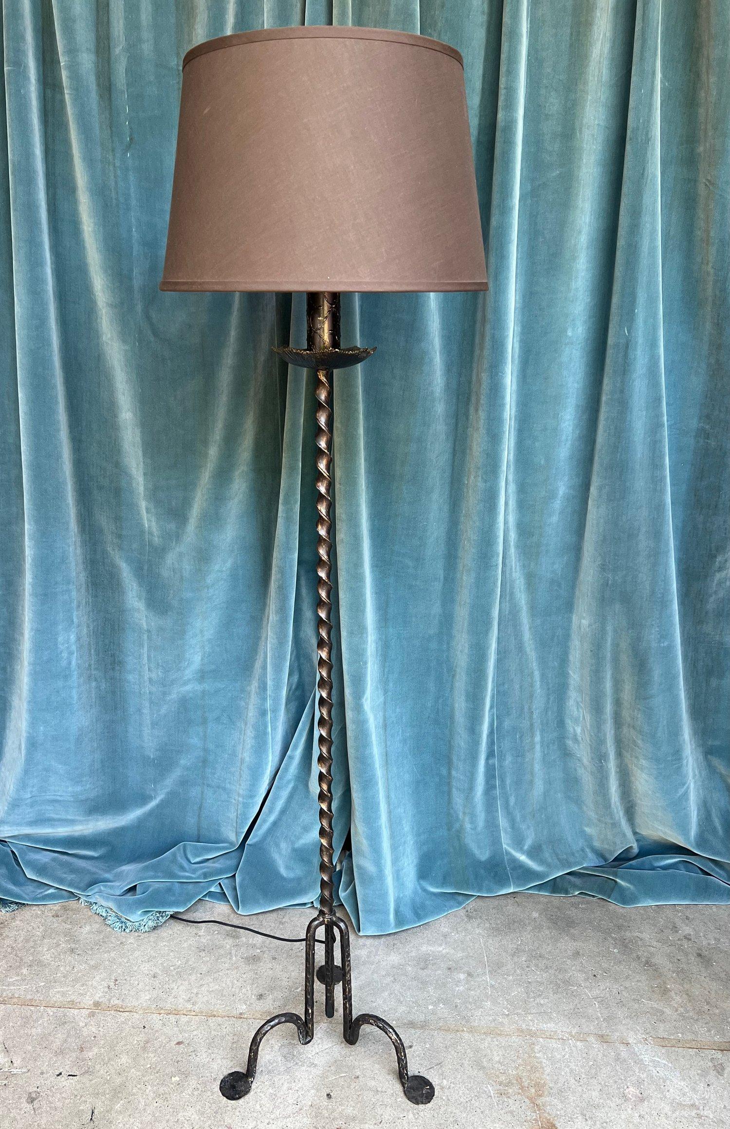 Painted Spanish 1950s Floor Lamp in Black Iron For Sale