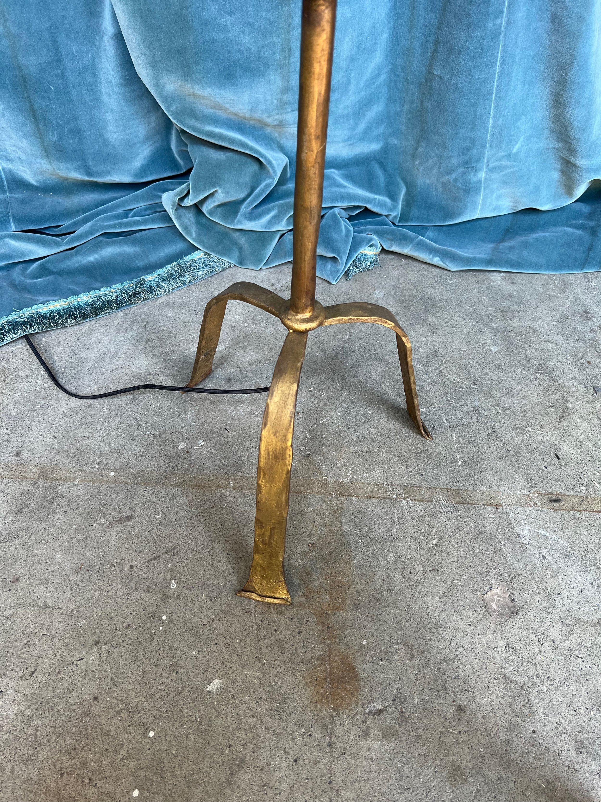 Spanish 1950s Gilt Floor Lamp In Good Condition For Sale In Buchanan, NY