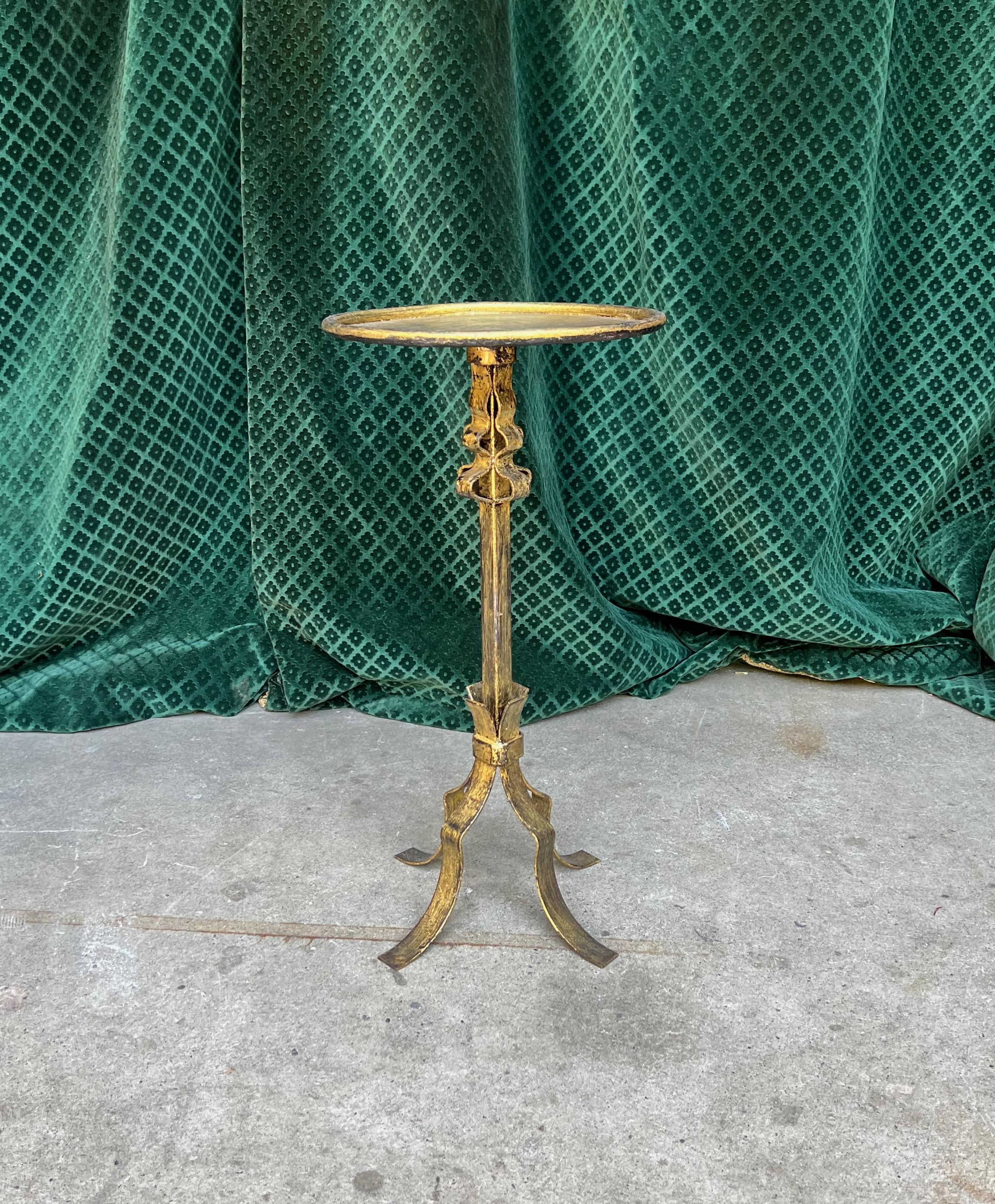  Ornate Spanish 1950s Patinated Gilt Drinks Table  5