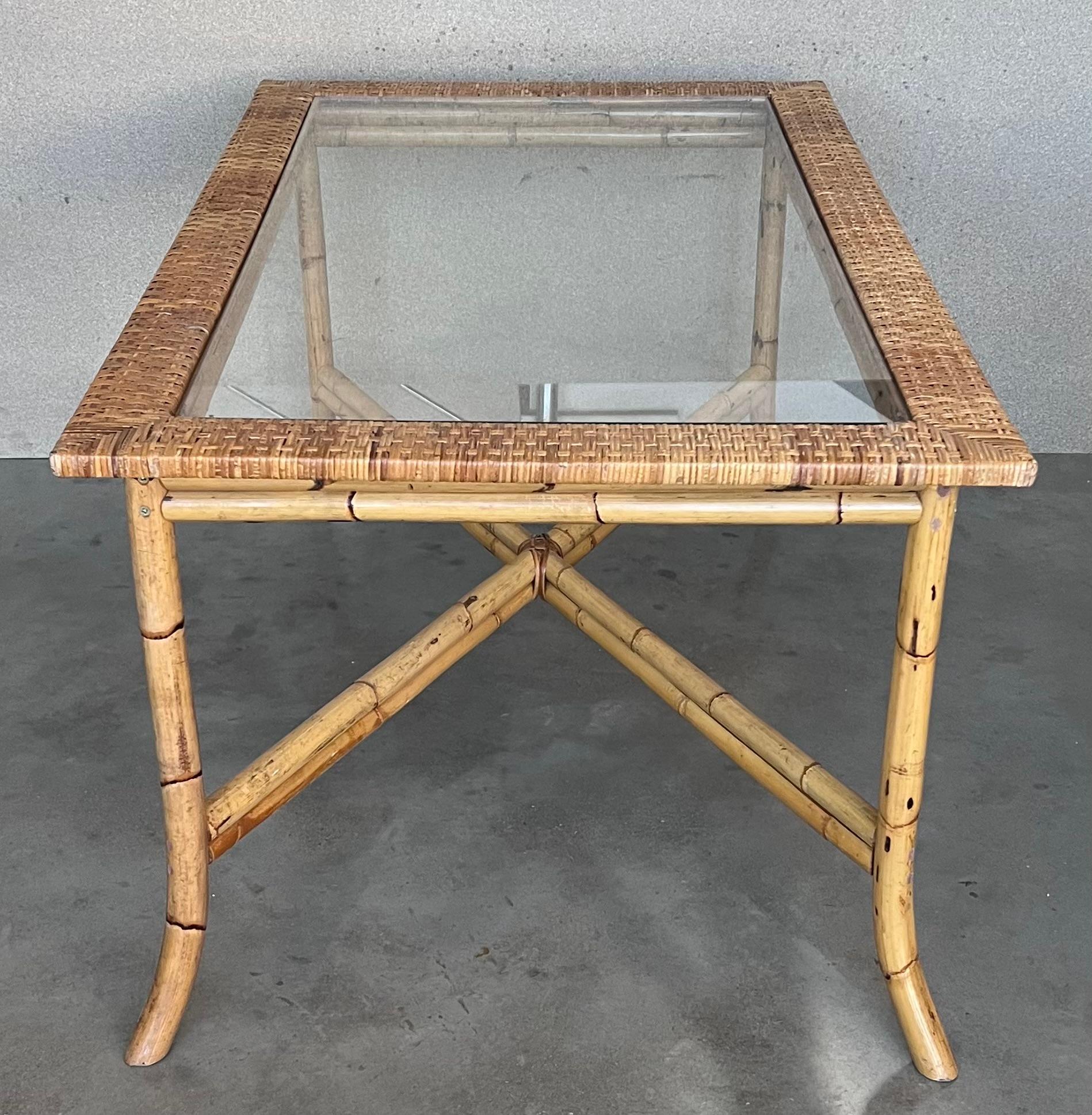 Spanischer Esstisch aus Bambusglas mit Glastischplatte aus den 1980er Jahren im Angebot 1