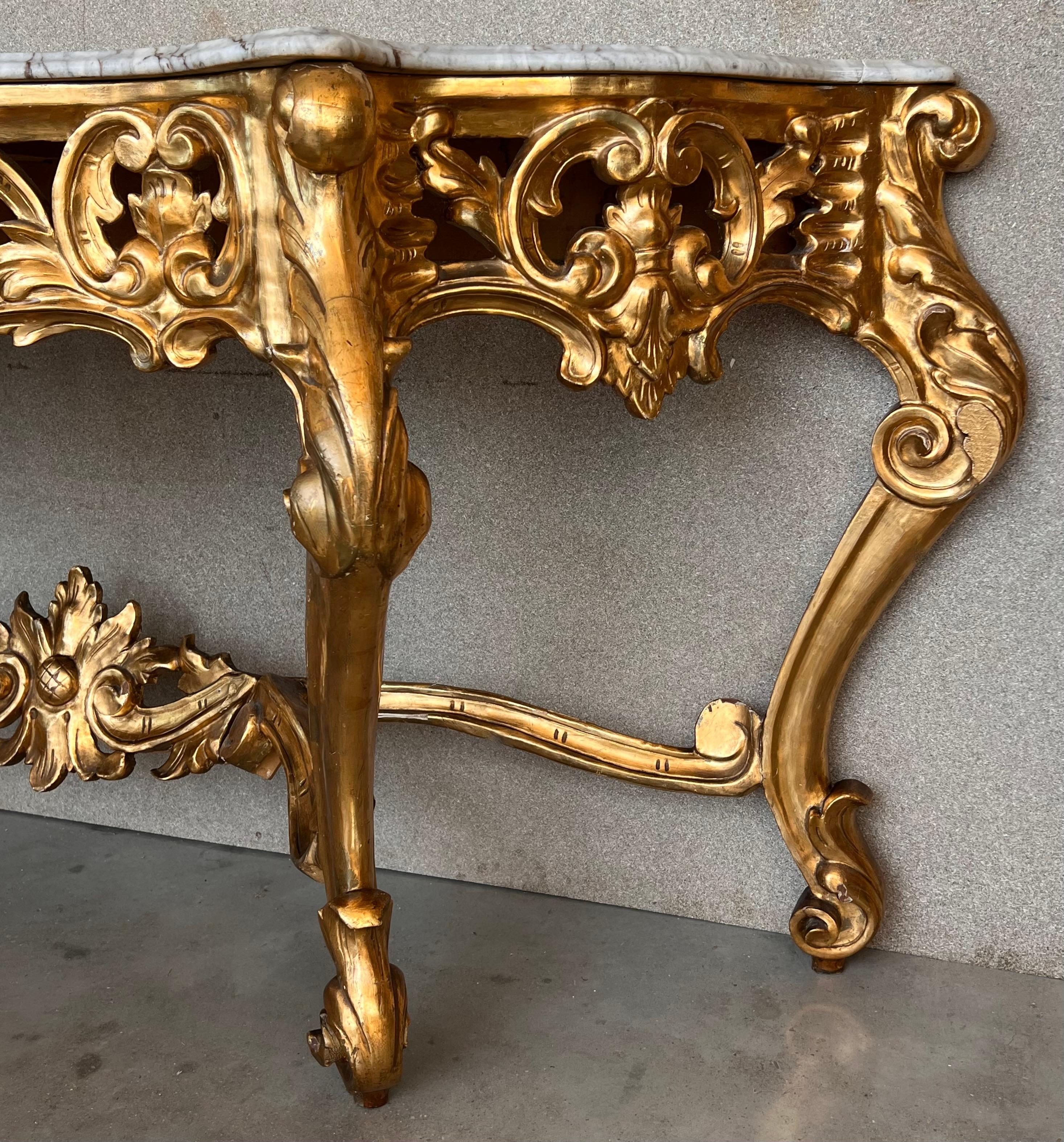 20ième siècle Table console espagnole 19ème baroque en ormeau sculpté et doré et marbre en vente