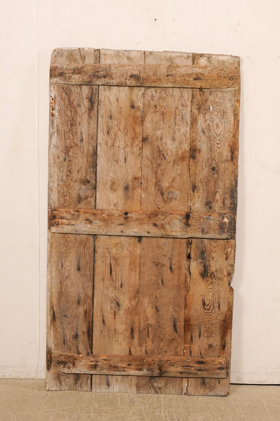 Geometrische spanische getäfelte Tür aus dem 19. Jahrhundert mit originaler grüner Originalfarbe im Angebot 4