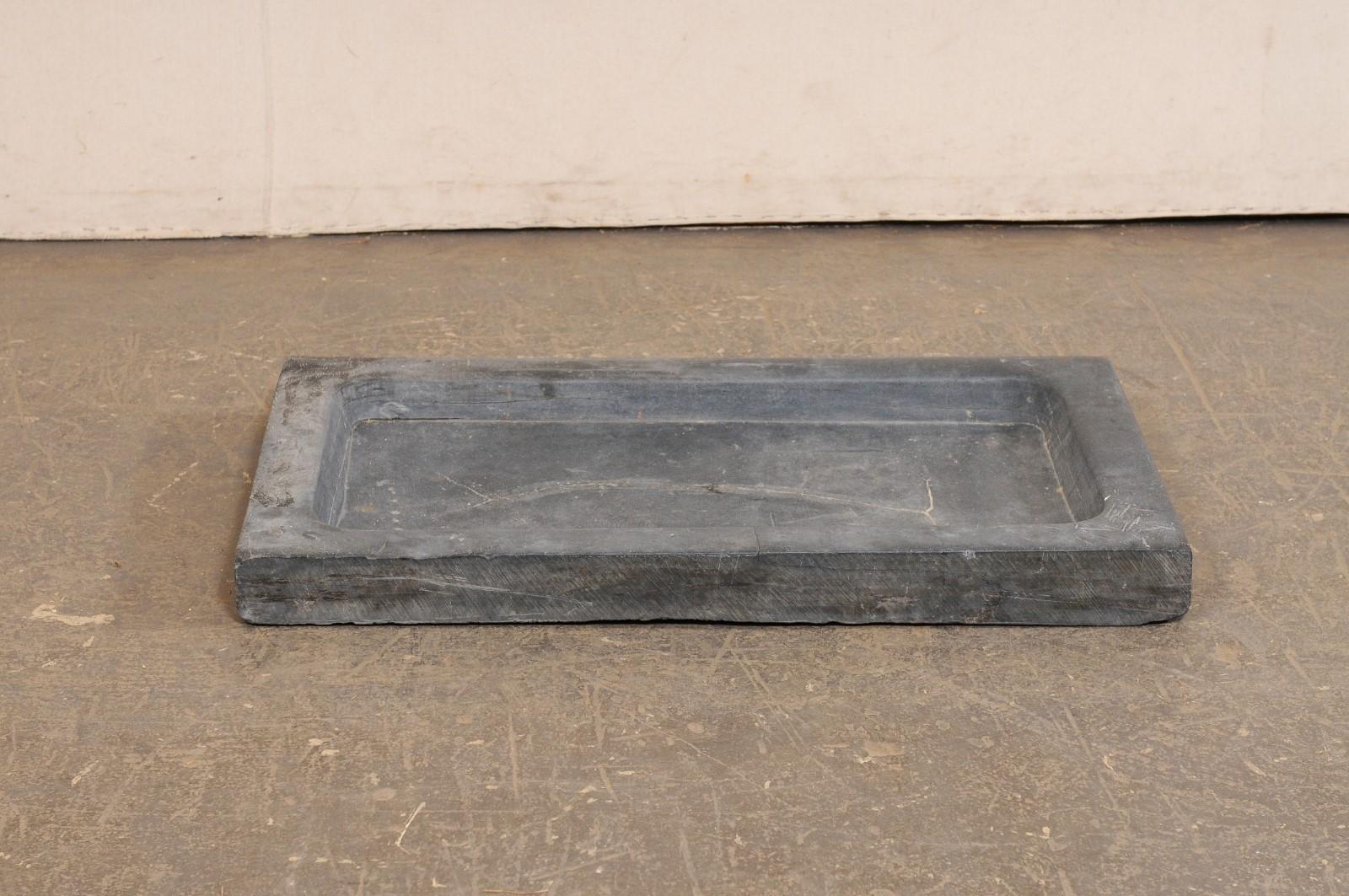 Spanish 19th C. Grey Stone Sink w/Shallow Basin In Good Condition For Sale In Atlanta, GA