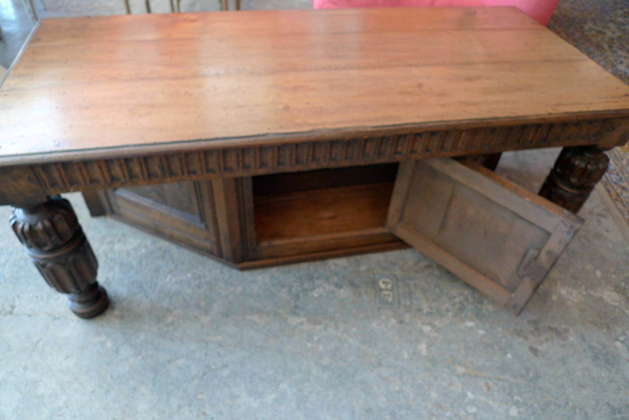 Spanish 19th Century Carved Walnut Coffee Table with Small Storage Compartment 4