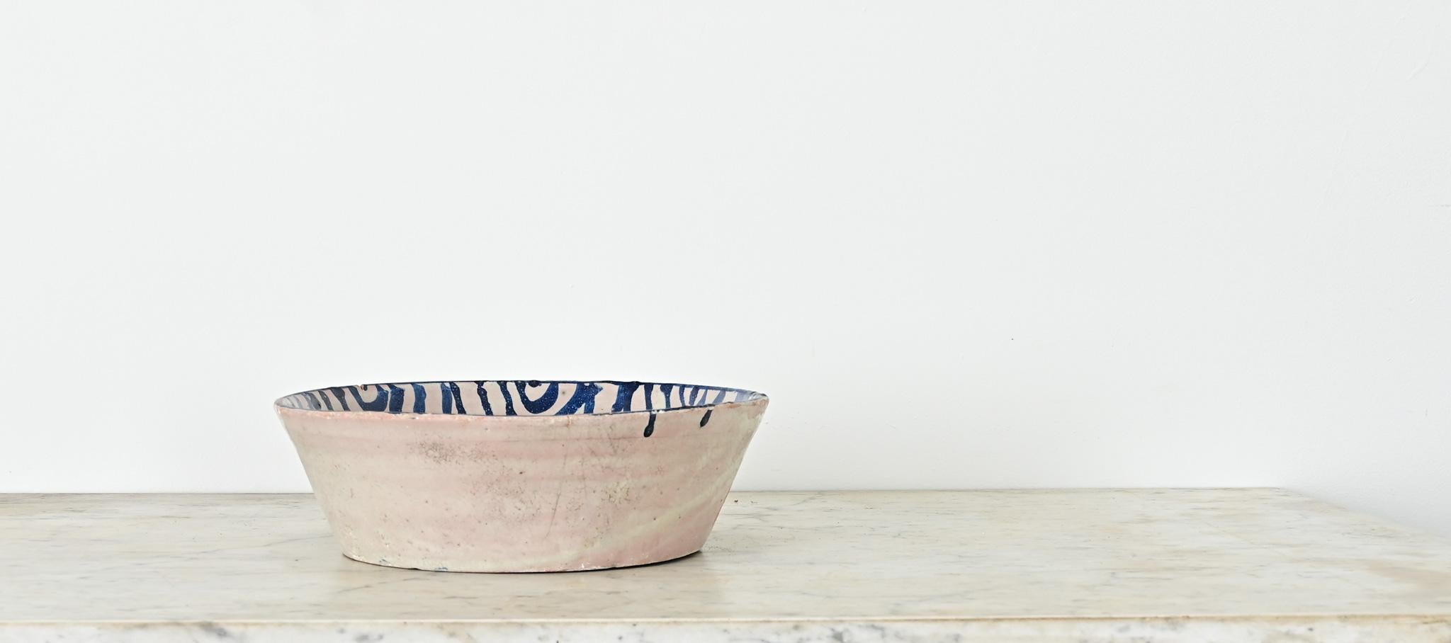 Glazed Spanish 19th Century Fajalauza Bowl from Granada For Sale