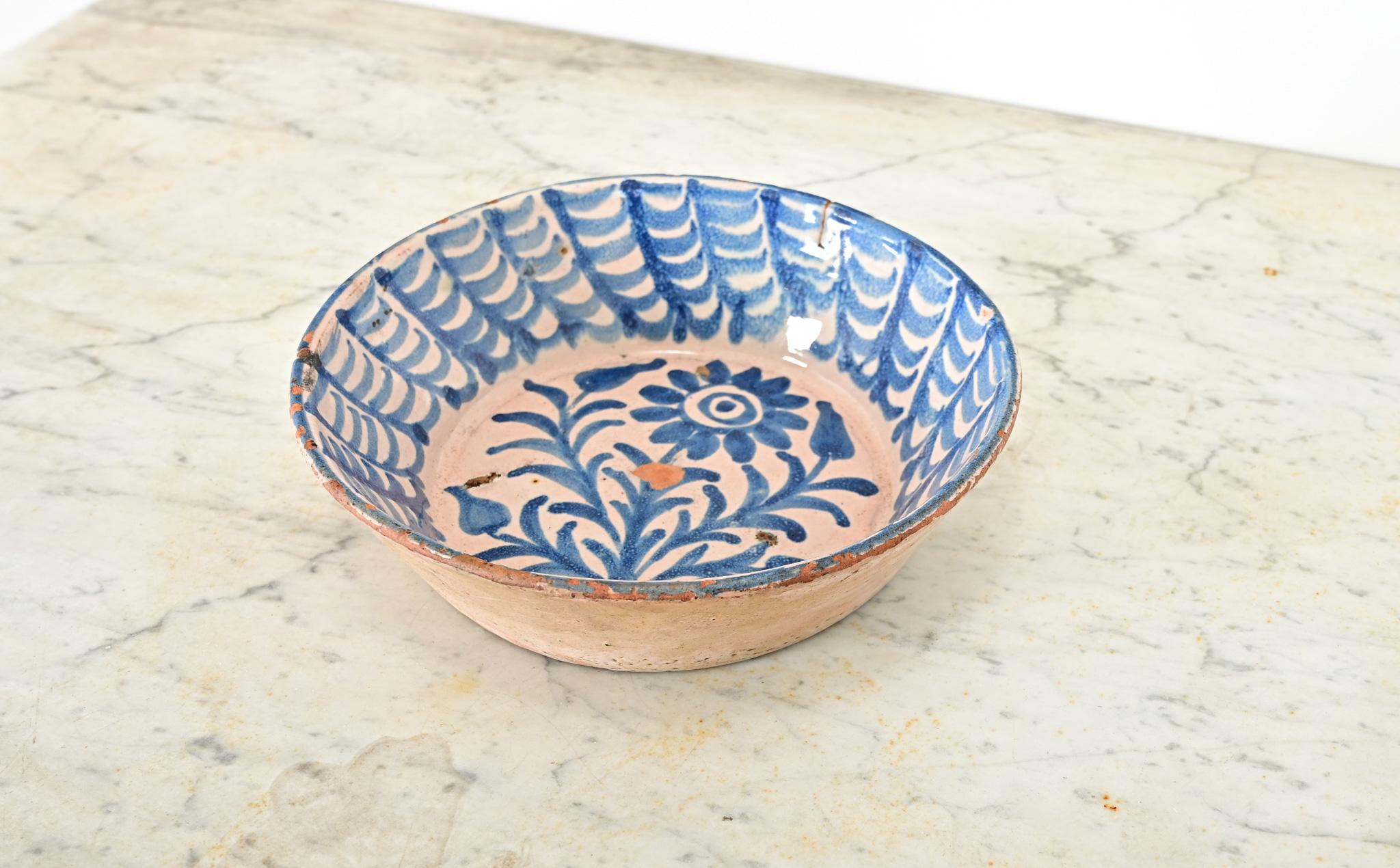 Spanish 19th Century Fajalauza Bowl from Granada Pintado en venta