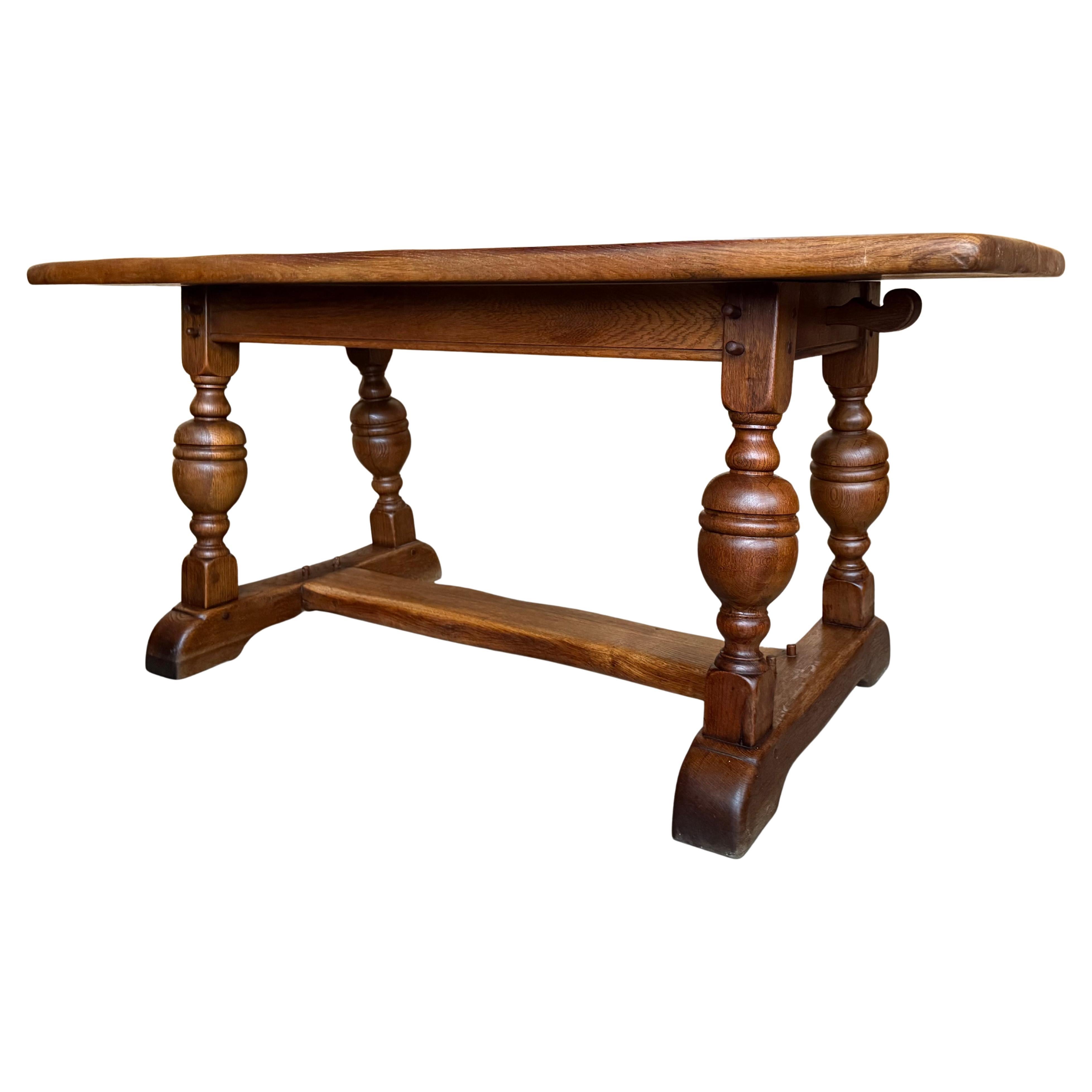 Mesa de Centro/Comedor Rectangular de Roble Española del Siglo XX en venta