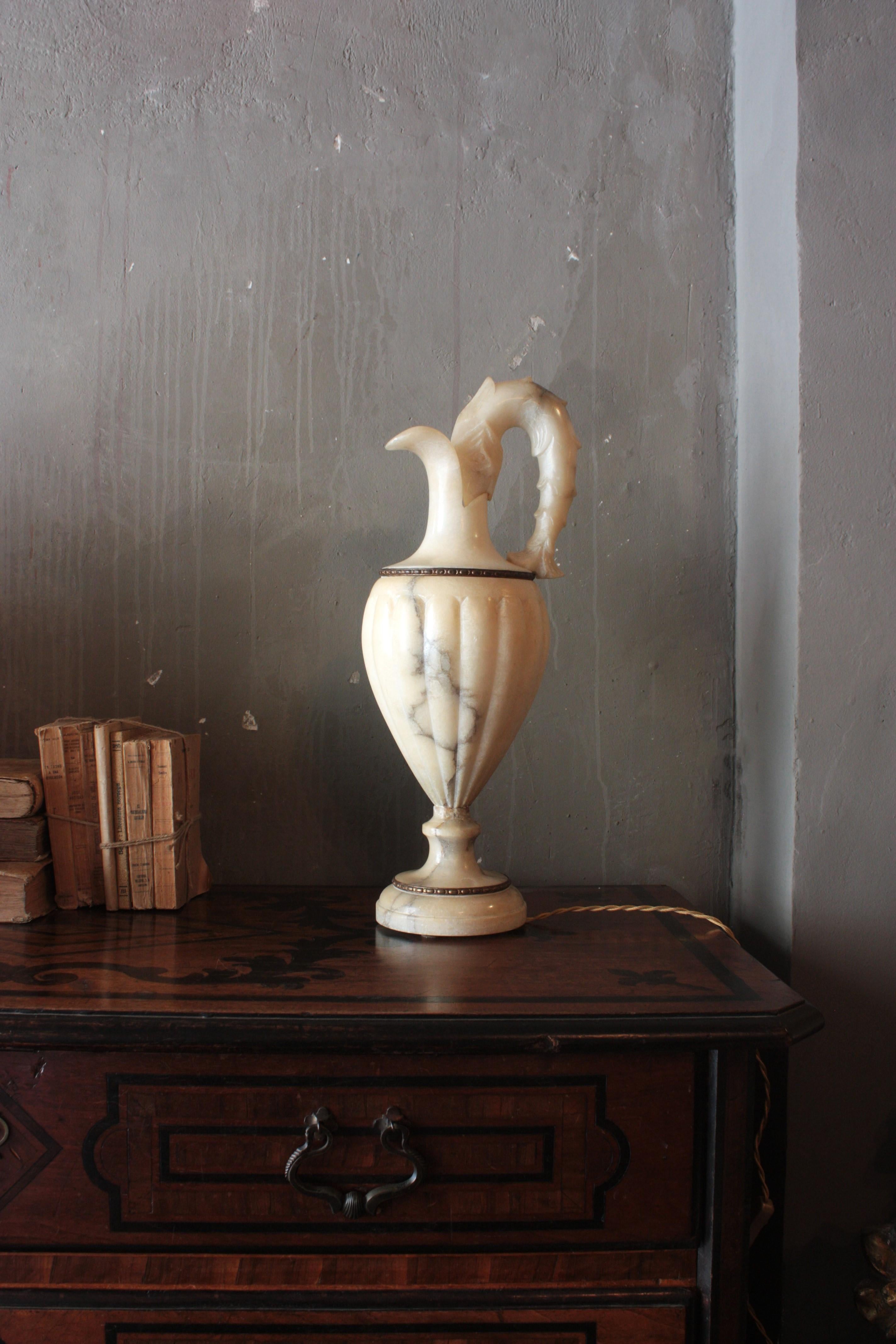 Spanish Albaster Large Urn Jar Table Lamp, 1940 In Good Condition For Sale In Barcelona, ES