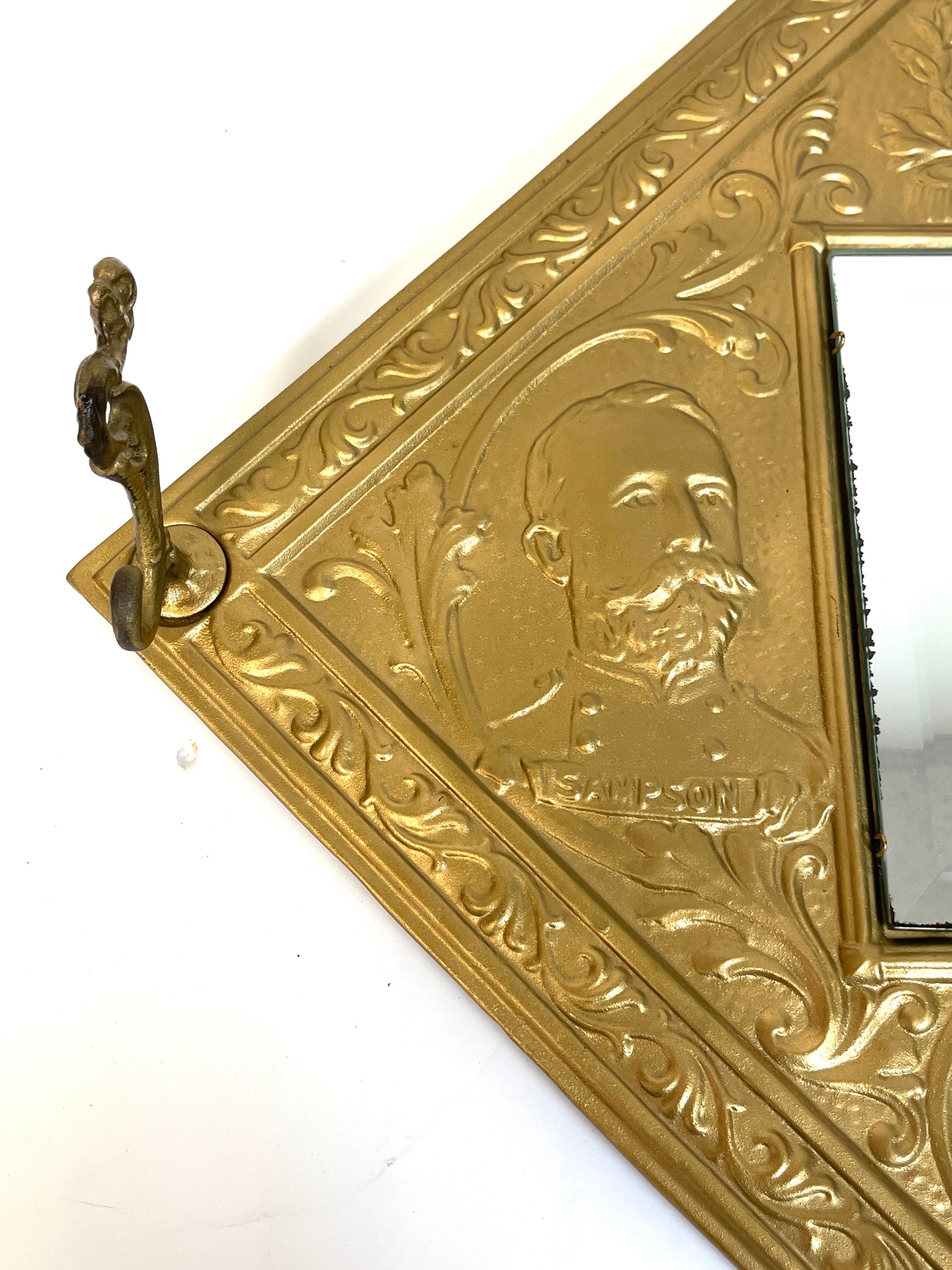 Porte-manteau à miroir commémoratif de la guerre hispano-américaine en vente 5