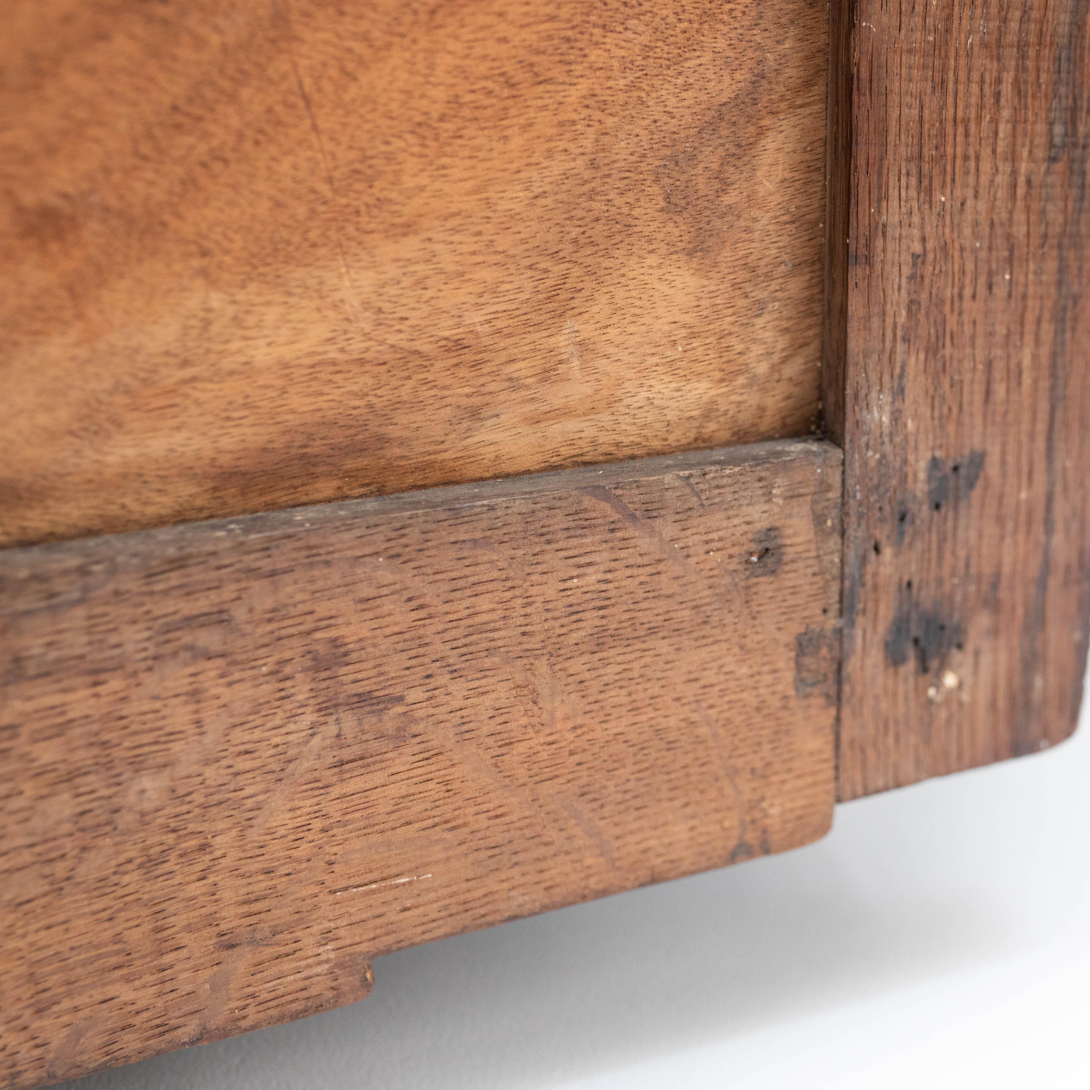 Porte-bougies espagnol ancien traditionnel en bois rustique, vers 1960 en vente 2