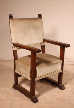 Spanish Armchair 17th Century in Walnut