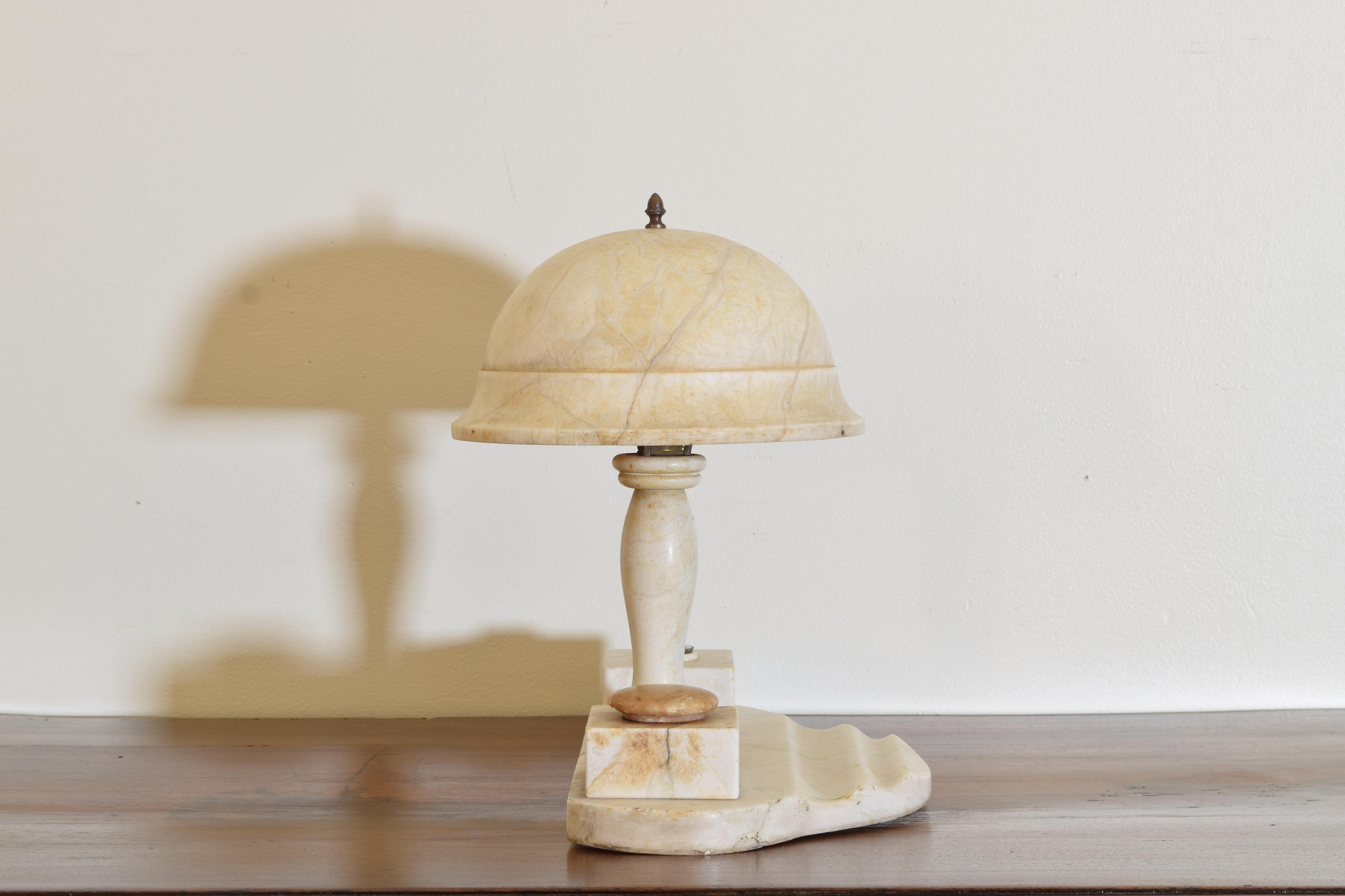 Early 20th Century Spanish Art Deco Alabaster Desk Lamp and Inkwell Set For Sale