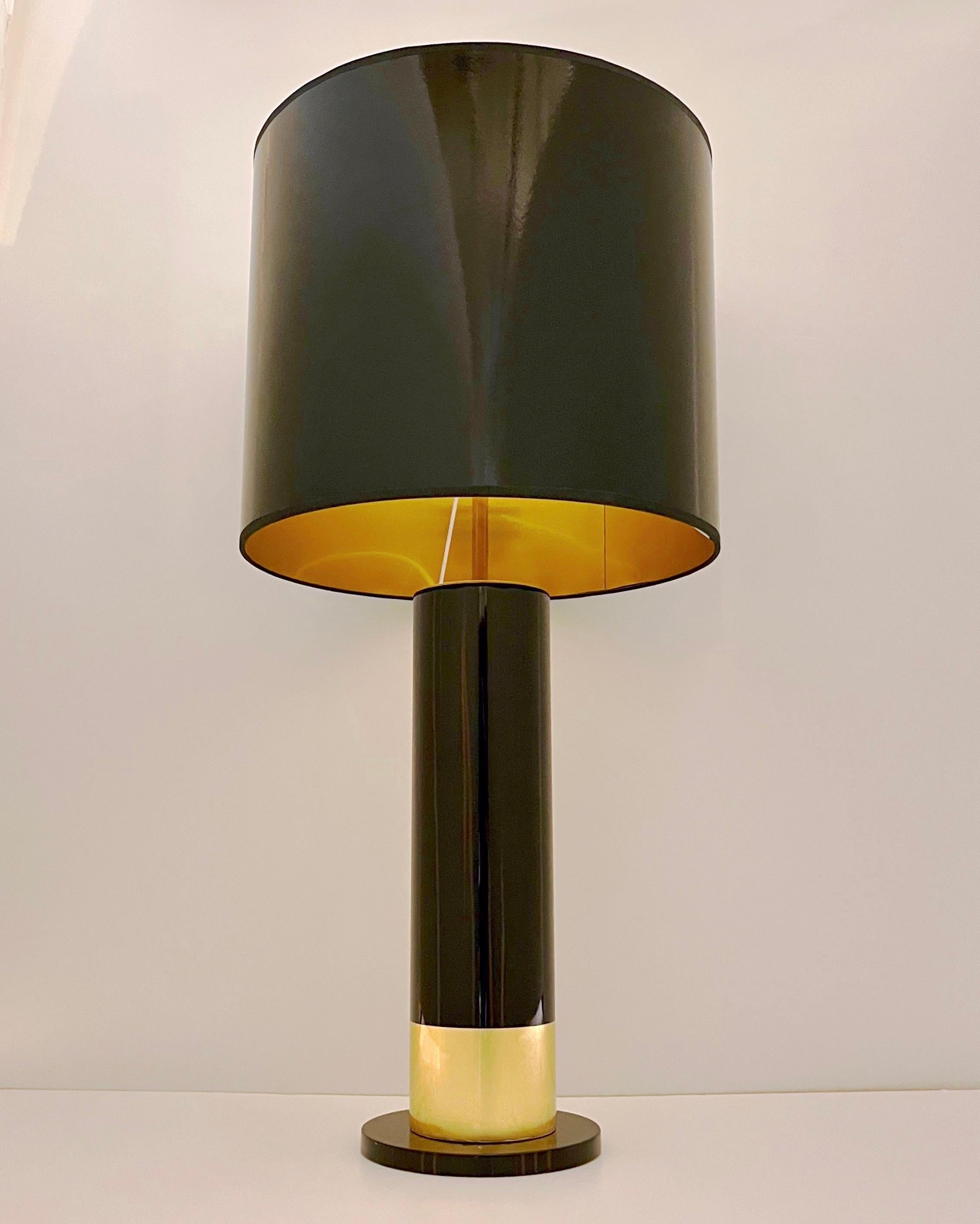 Spanish Art Deco Design Pair of Black Brown Veneer & Gold Leaf Cylindrical Lamps For Sale 7