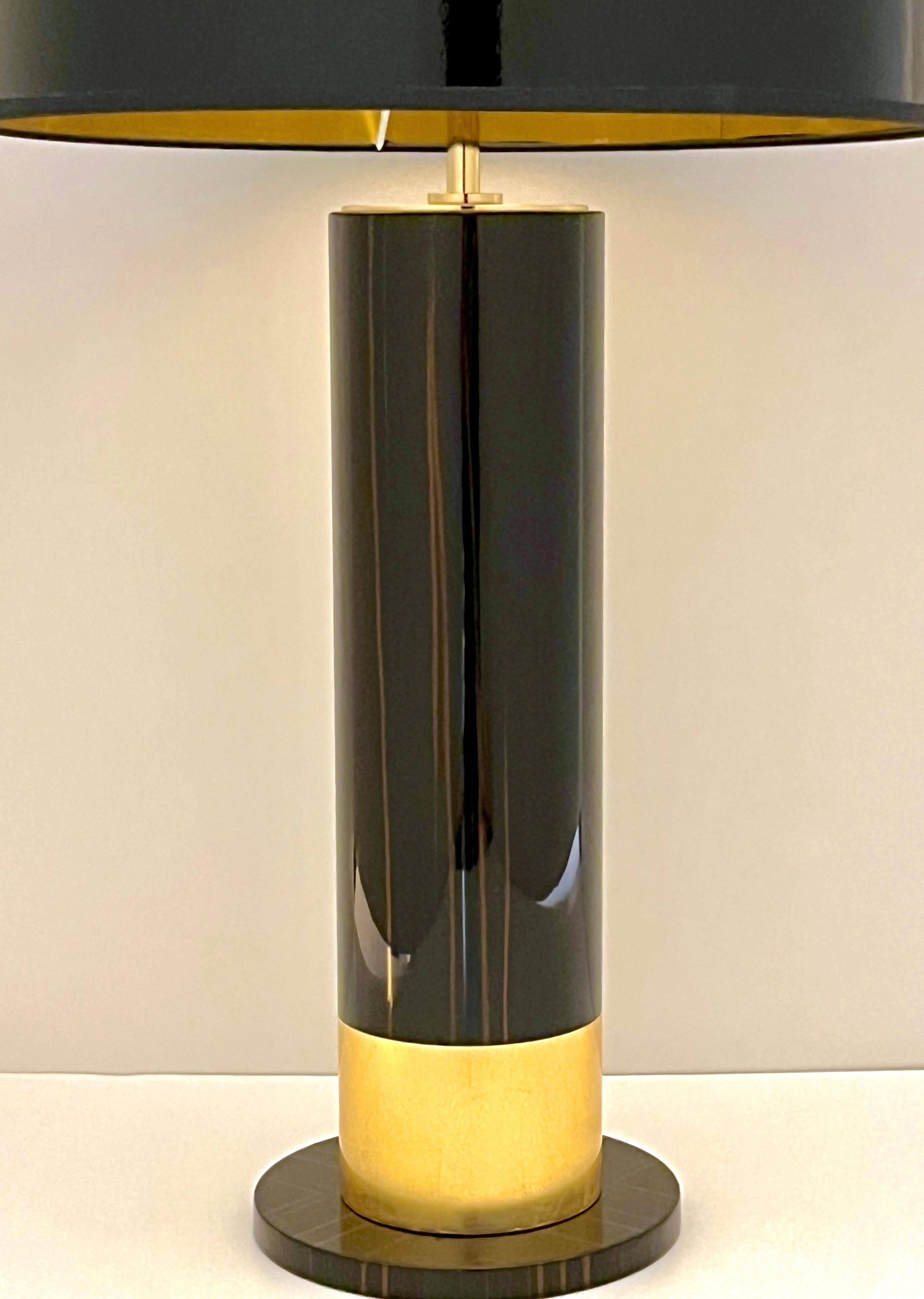 Hand-Crafted Spanish Art Deco Design Pair of Black Brown Veneer & Gold Leaf Cylindrical Lamps For Sale