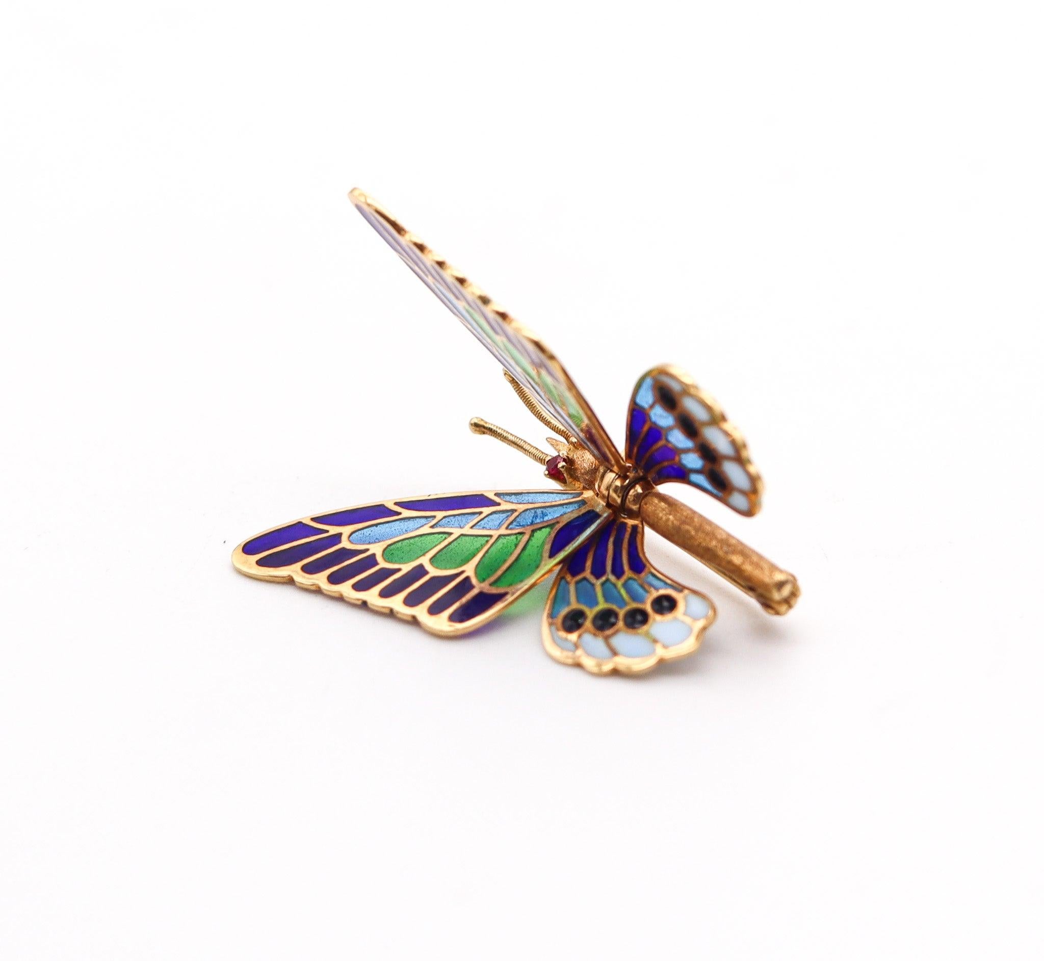 SPANISH Art Nouveau Plique à Jour Enamel Butterfly Brooch In 18Kt Yellow Gold For Sale 2