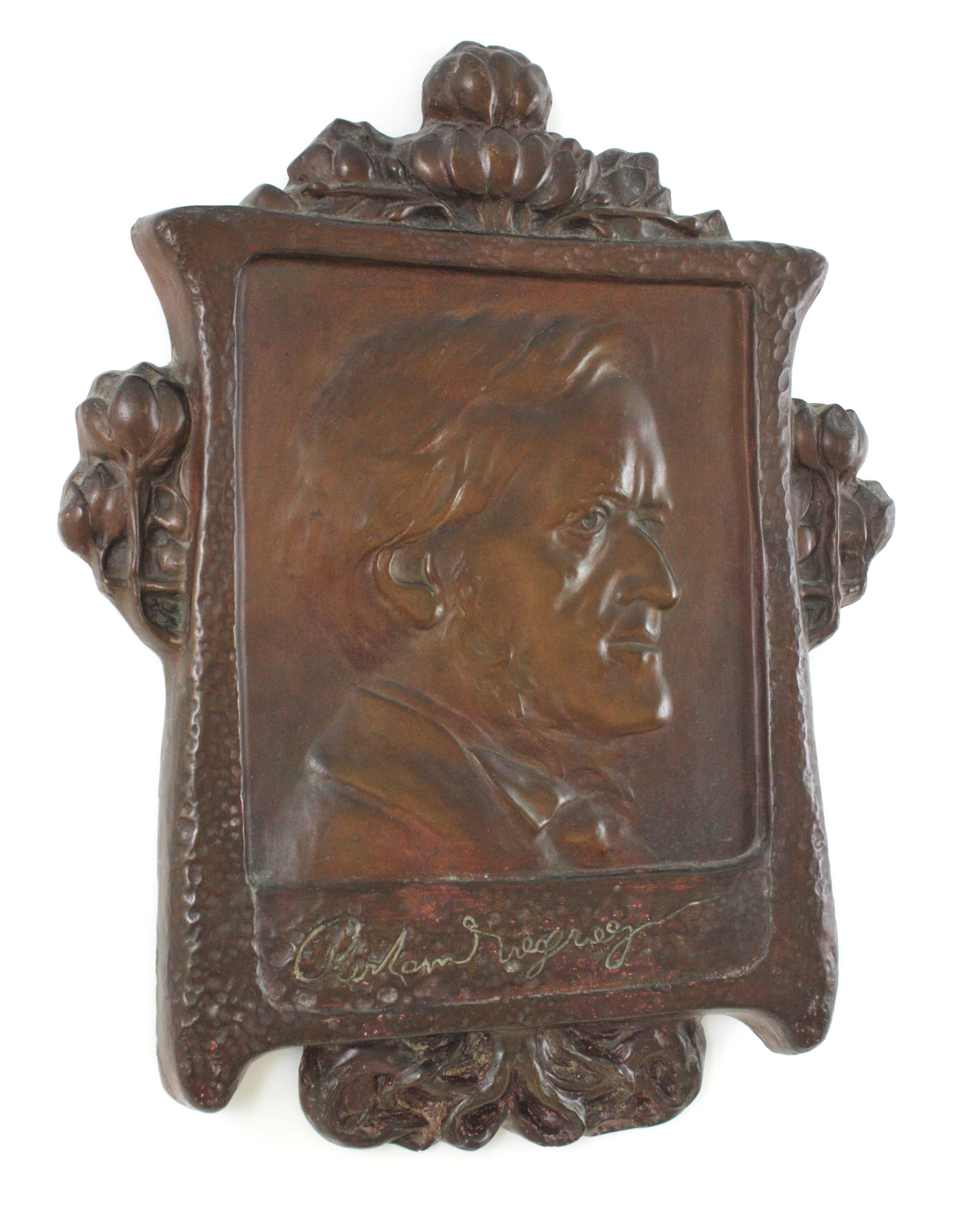 Richard Wagner Bas Relief Wall Decoration, Stucco, Spain, 1930s-1940s.
Art Nouveau bas relief depicting Richard Wagner - german composer and musician -. Sculpted portrait using molded stucco in dark brown patina. This piece has an exquisite molded