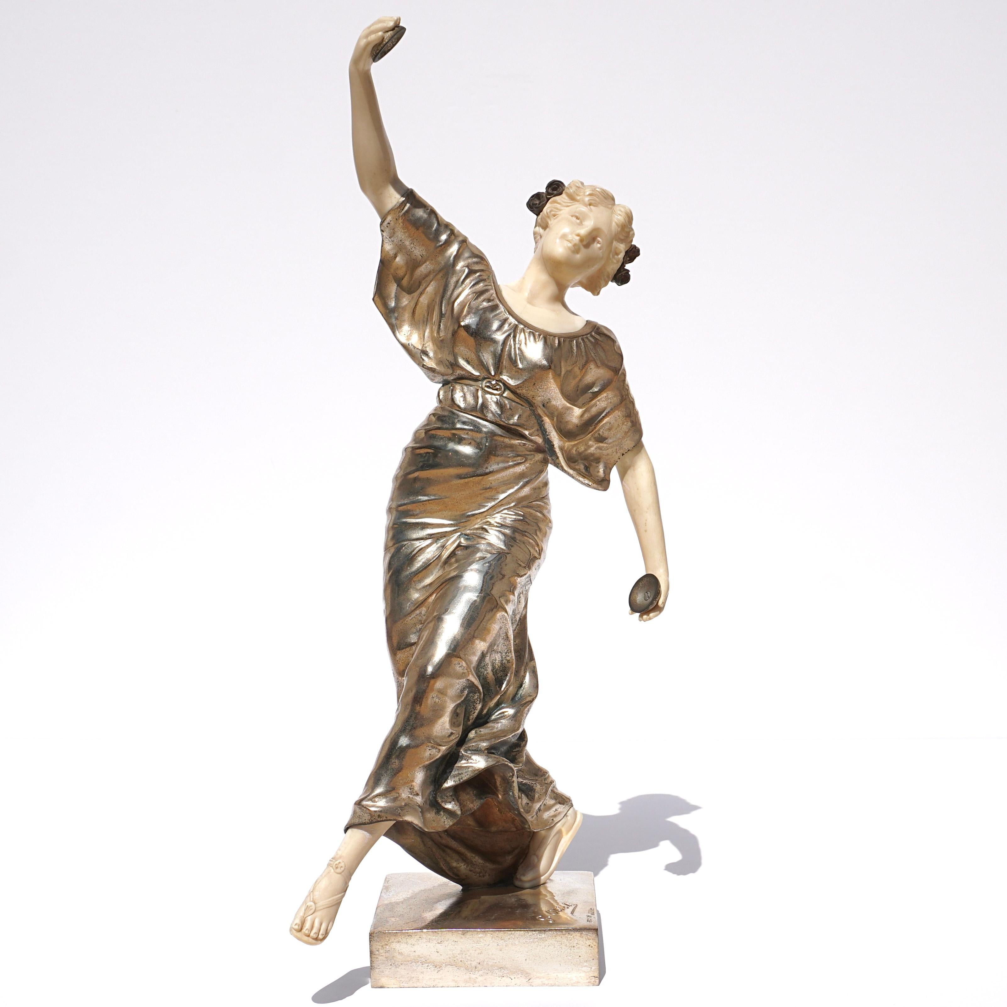 Gustavo Obiols Delgado (1858-1910) – Spanish sculptor
Signed in the cast ‘G. Obiols’

Spanish Dancer with Castanetas; Silvered bronze and finely carved bone

No damage or repairs.

Height: 18.5 

Cold Painted Silvery with traces of Blue and