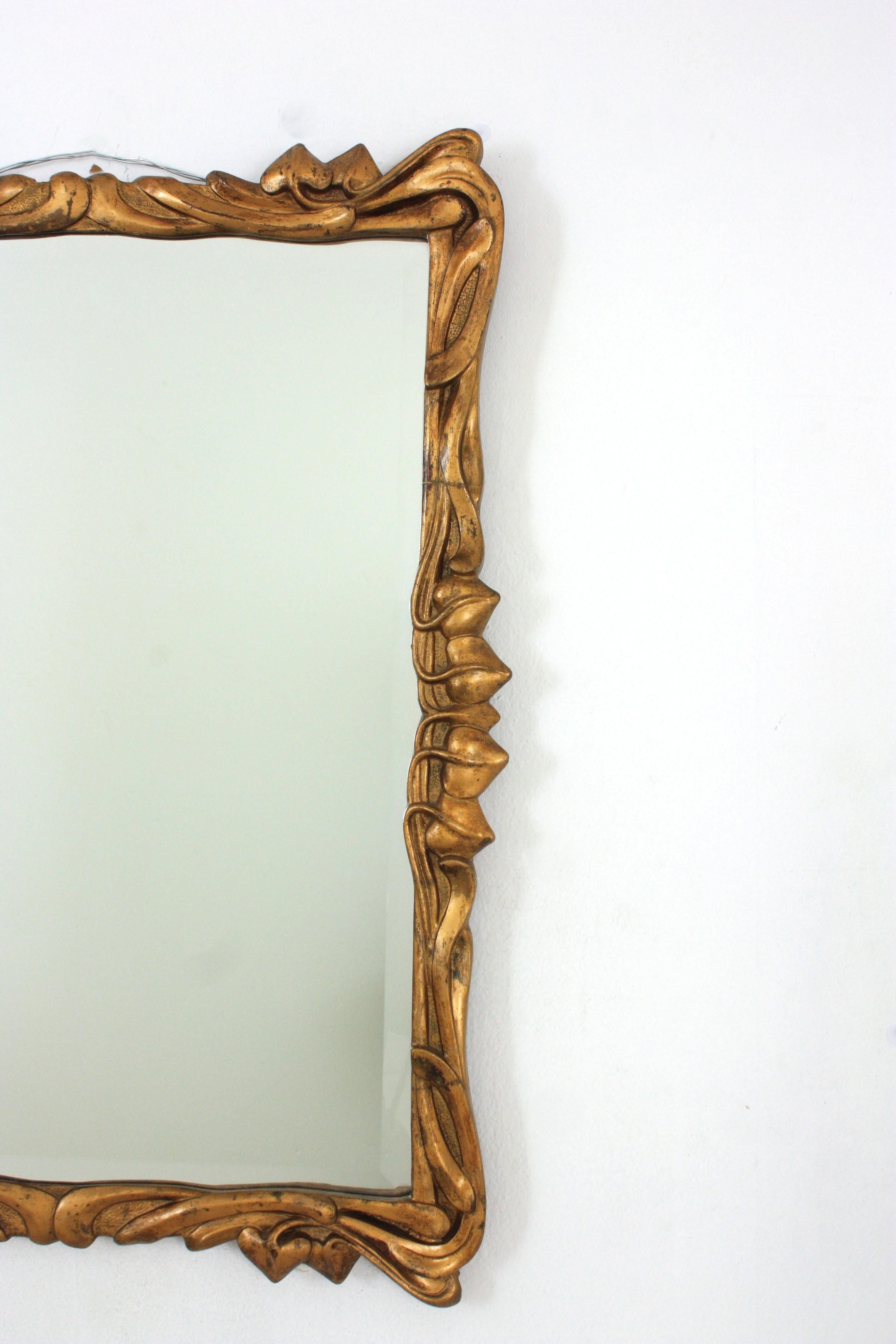 Spanish Art Nouveau Wall Mirror in Giltwood For Sale 1