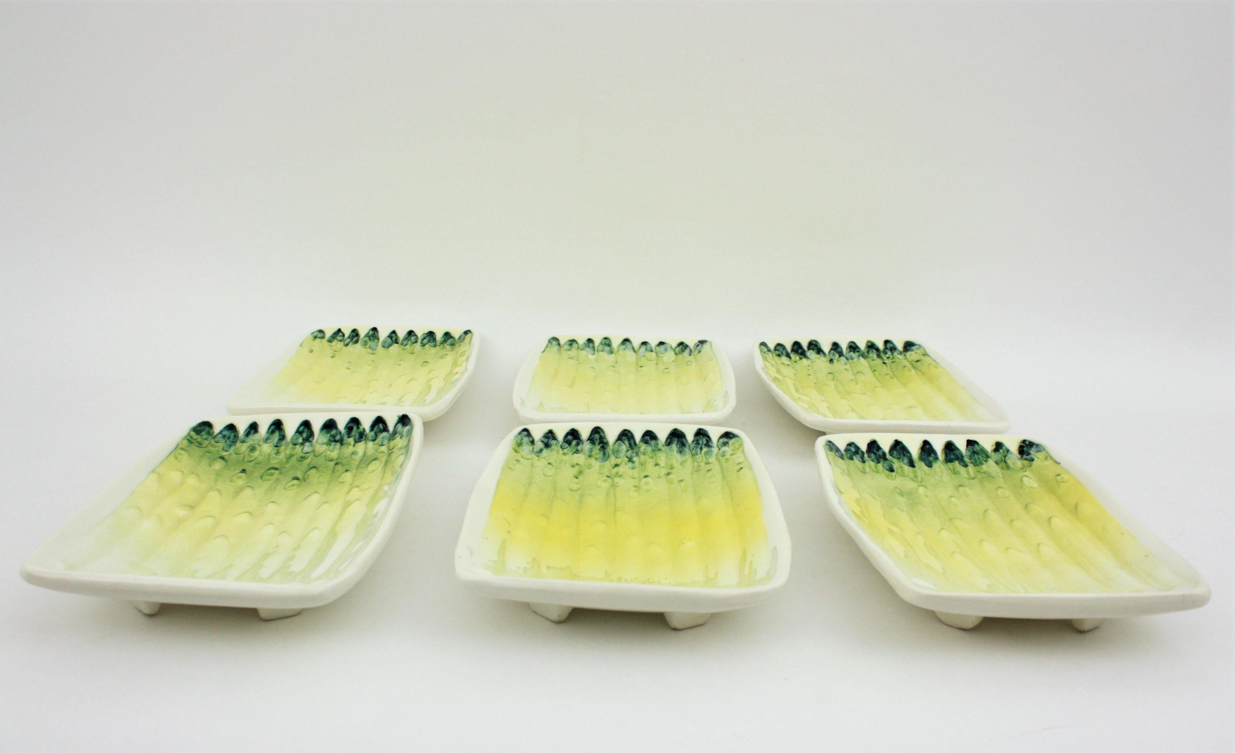 Midcentury Majolica Glazed Ceramic Asparagus Serving Set, Spain, 1960s For Sale 6