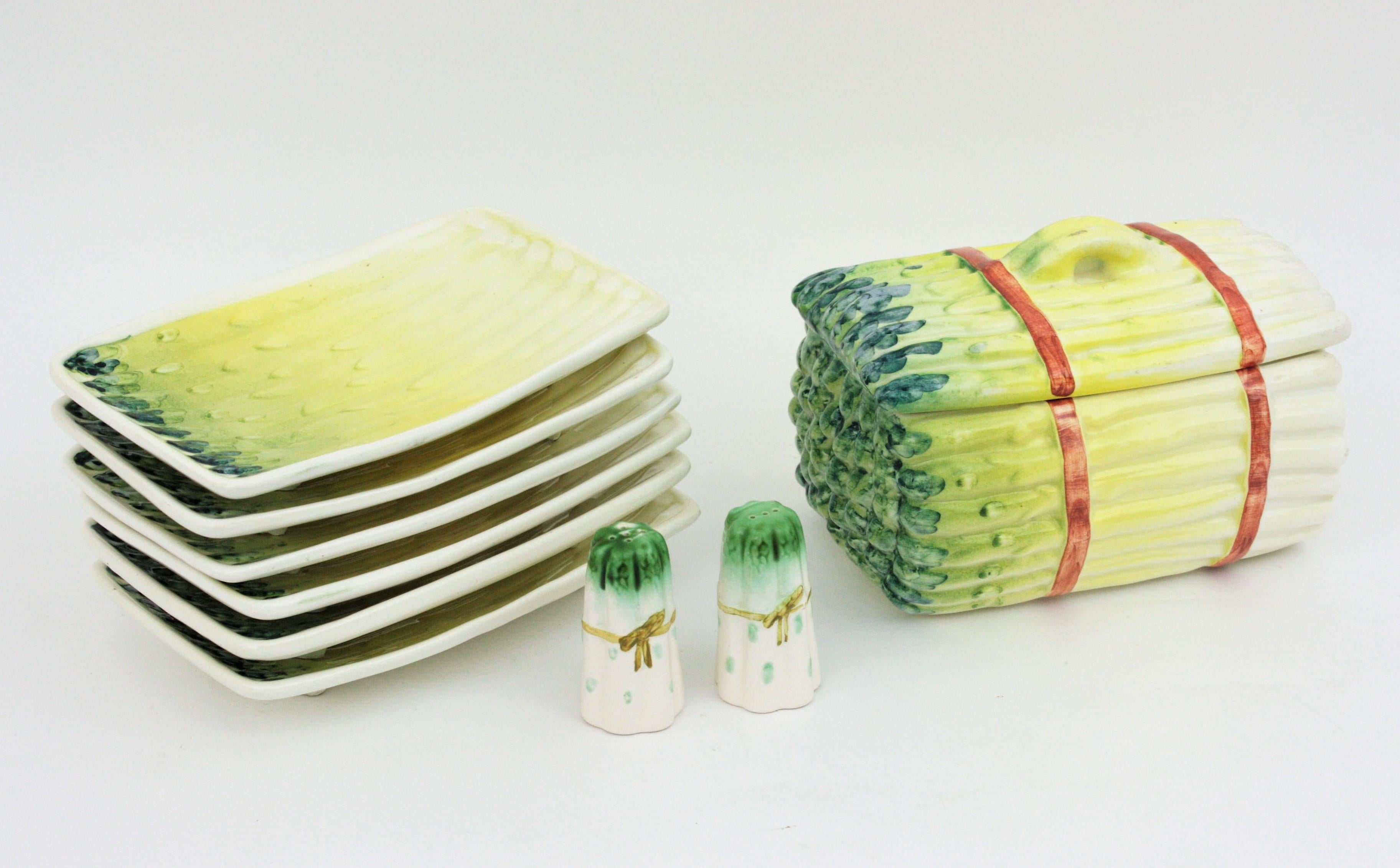 20th Century Midcentury Majolica Glazed Ceramic Asparagus Serving Set, Spain, 1960s For Sale