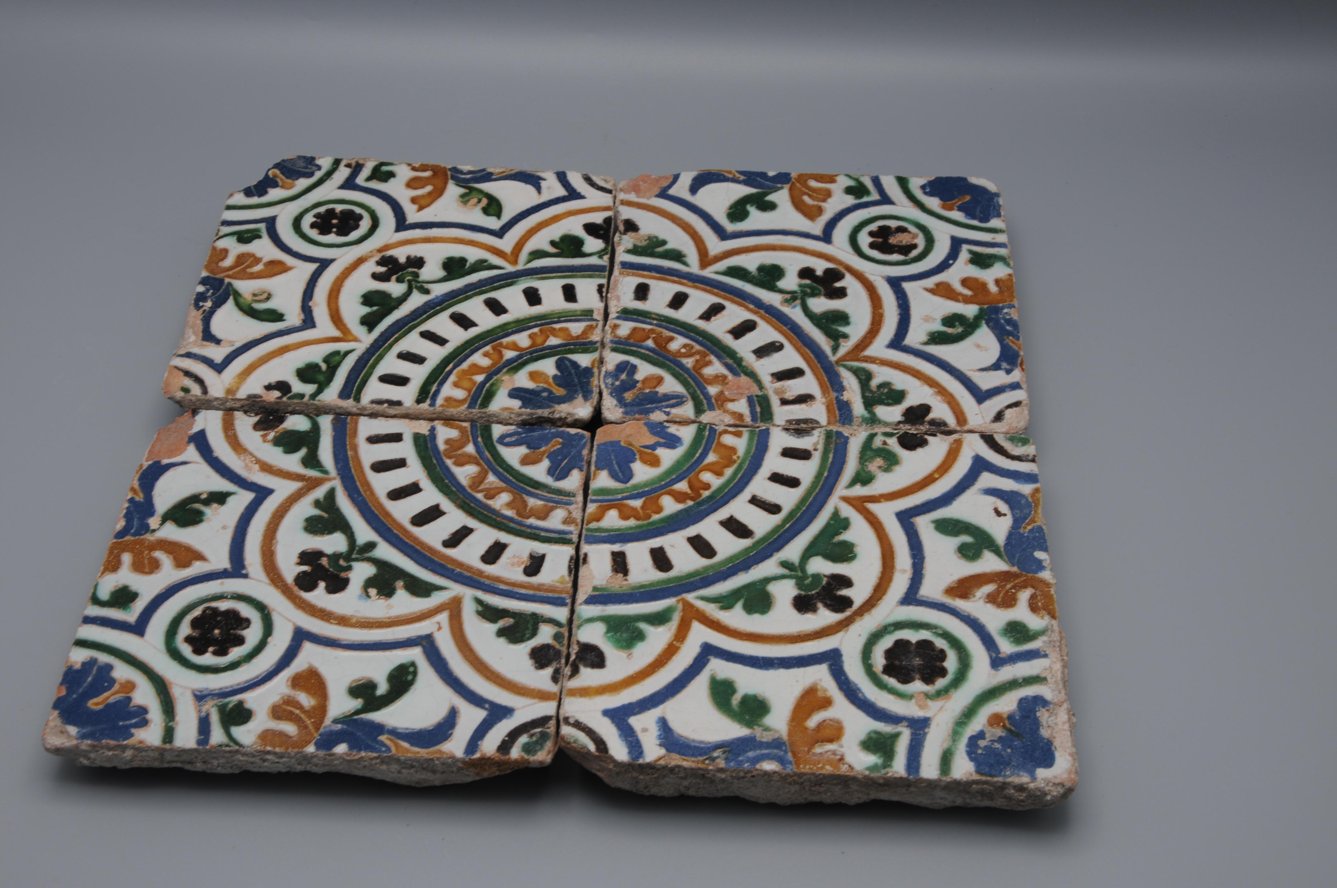 Renaissance Spanish Azulejo set of 4 tiles Arista y Cuenca - Toledo 16th century For Sale