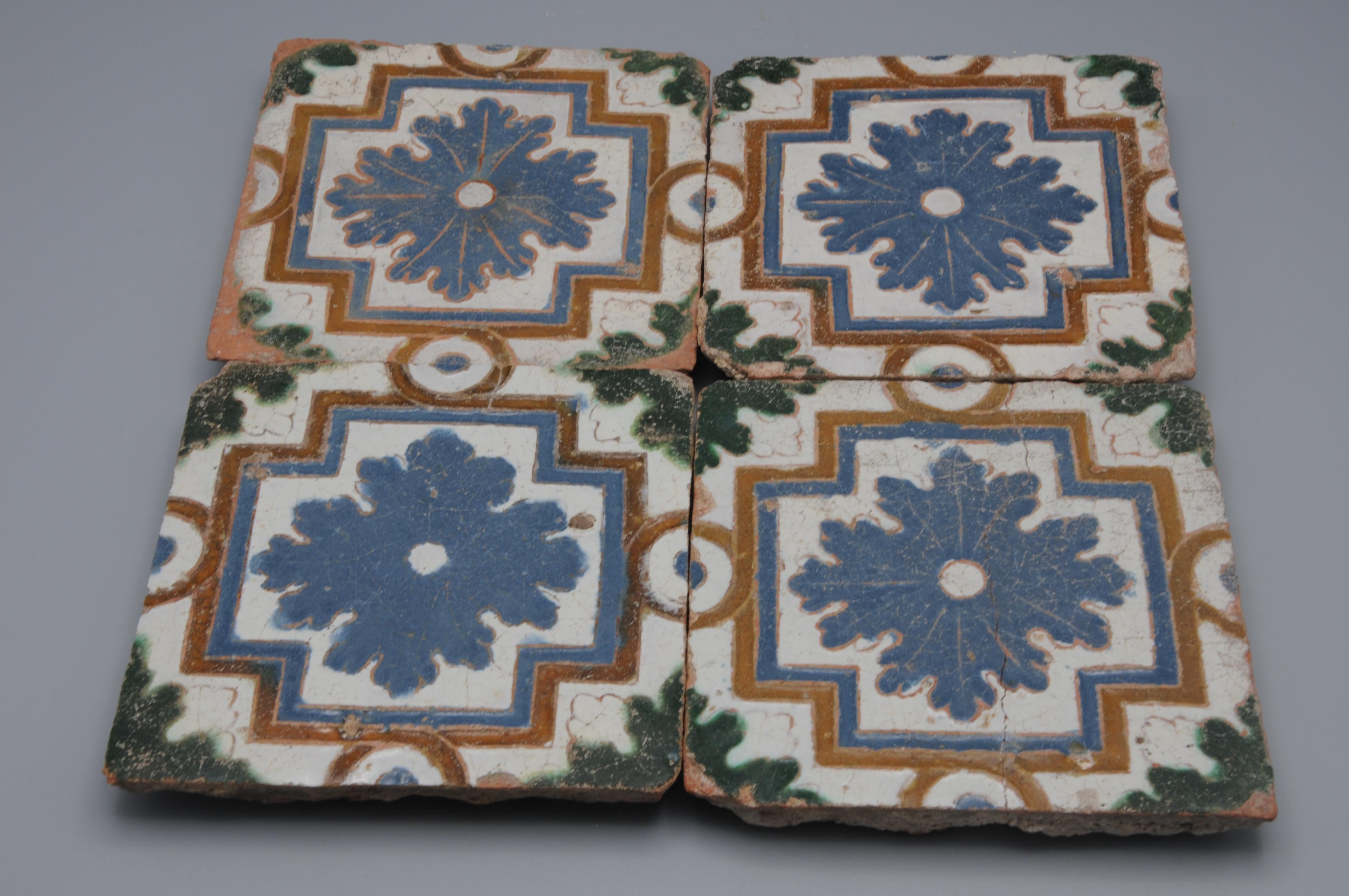 Spanish Azulejo Tile Arista y Cuenca - Toledo 16th century Loza de barro en venta