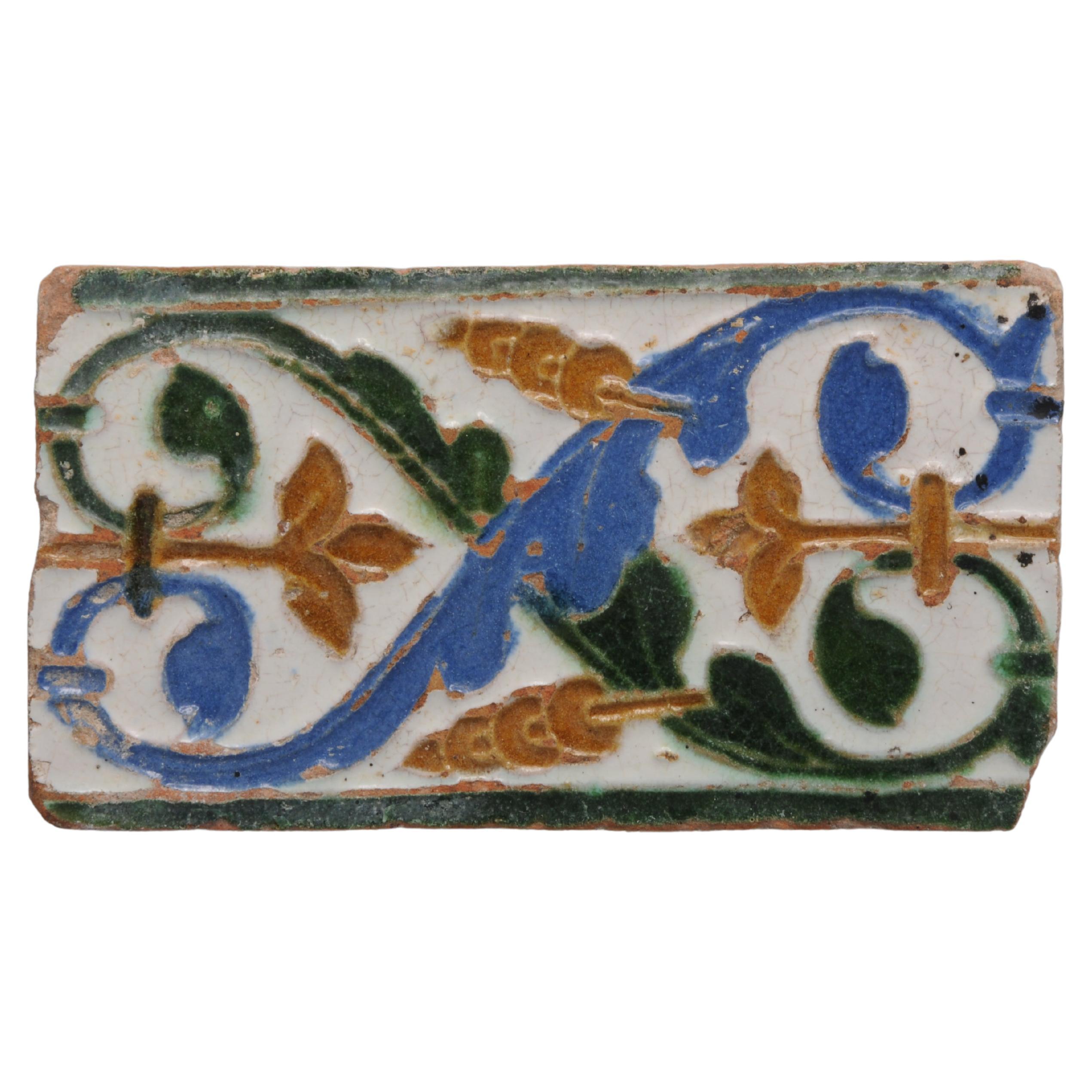 Spanish Azulejo Tile Arista y Cuenca - Toledo 16th century For Sale
