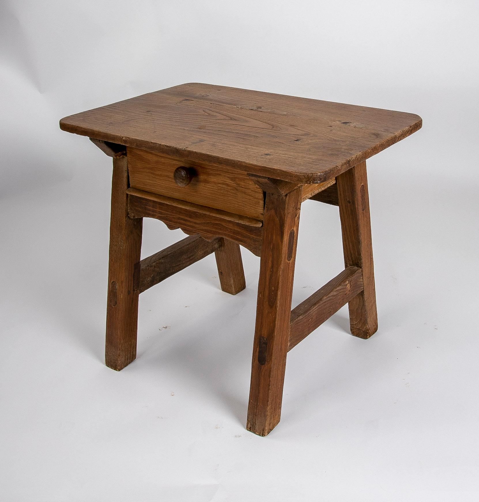 attic heirlooms broyhill end table