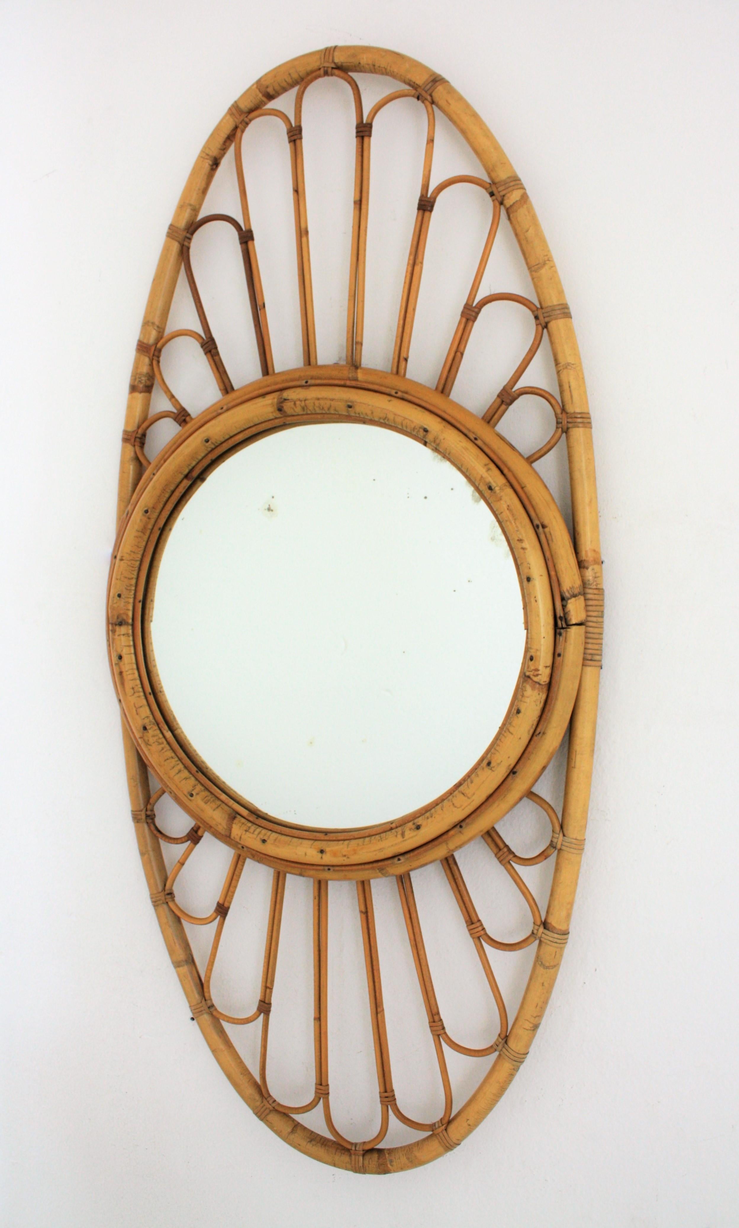 Bambù Specchio ovale in rattan di bambù, Spagna, anni '60 in vendita