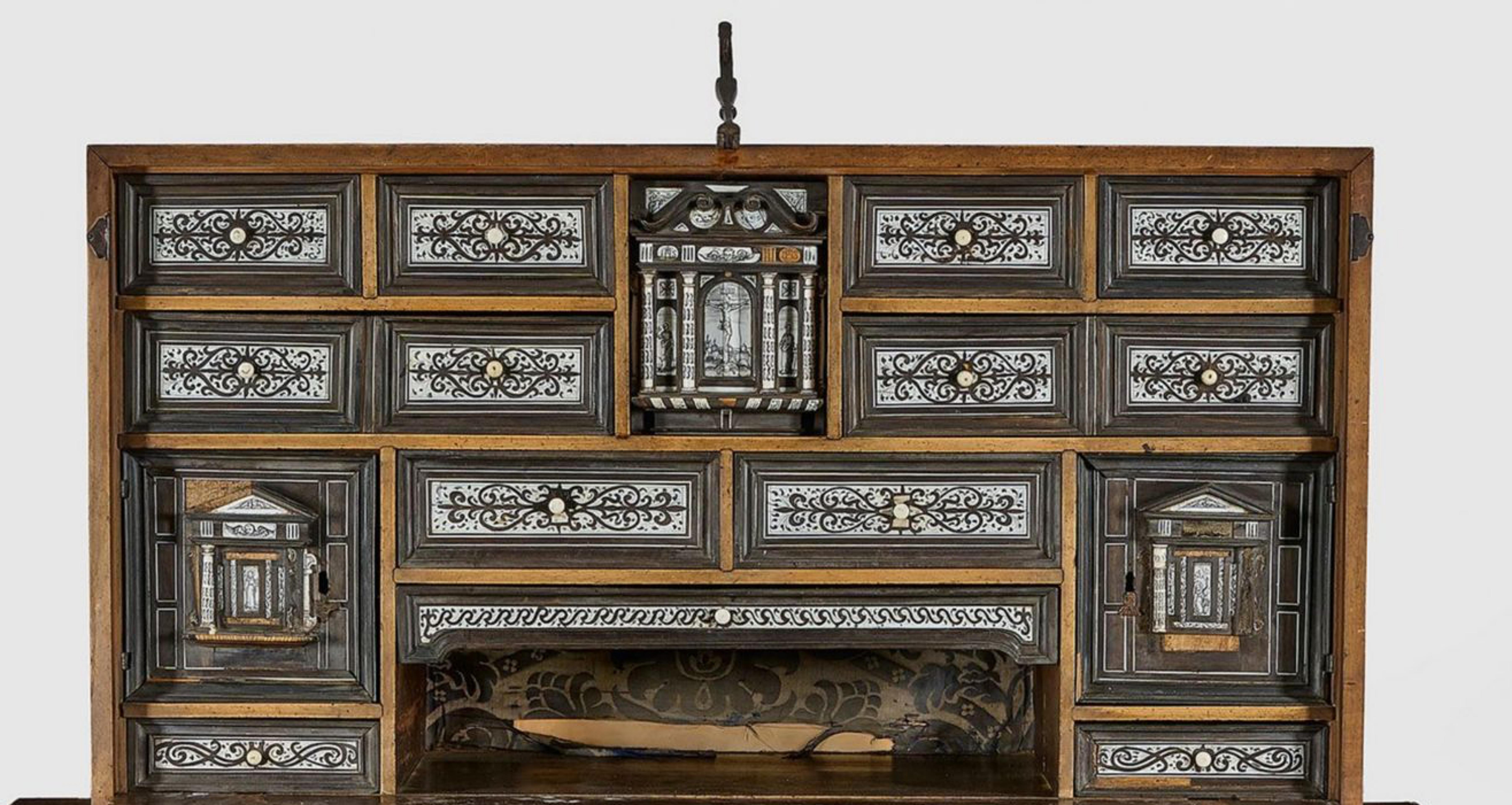 Hand-Crafted Spanish Bargueño Cabinet 17th Century For Sale