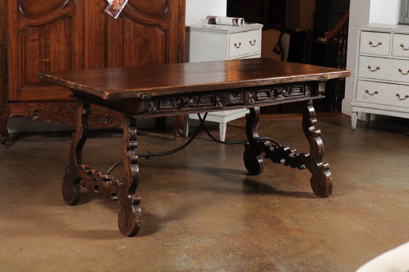 Spanish Baroque 1750s Walnut Fratino Table with Drawers and Iron Stretchers 1