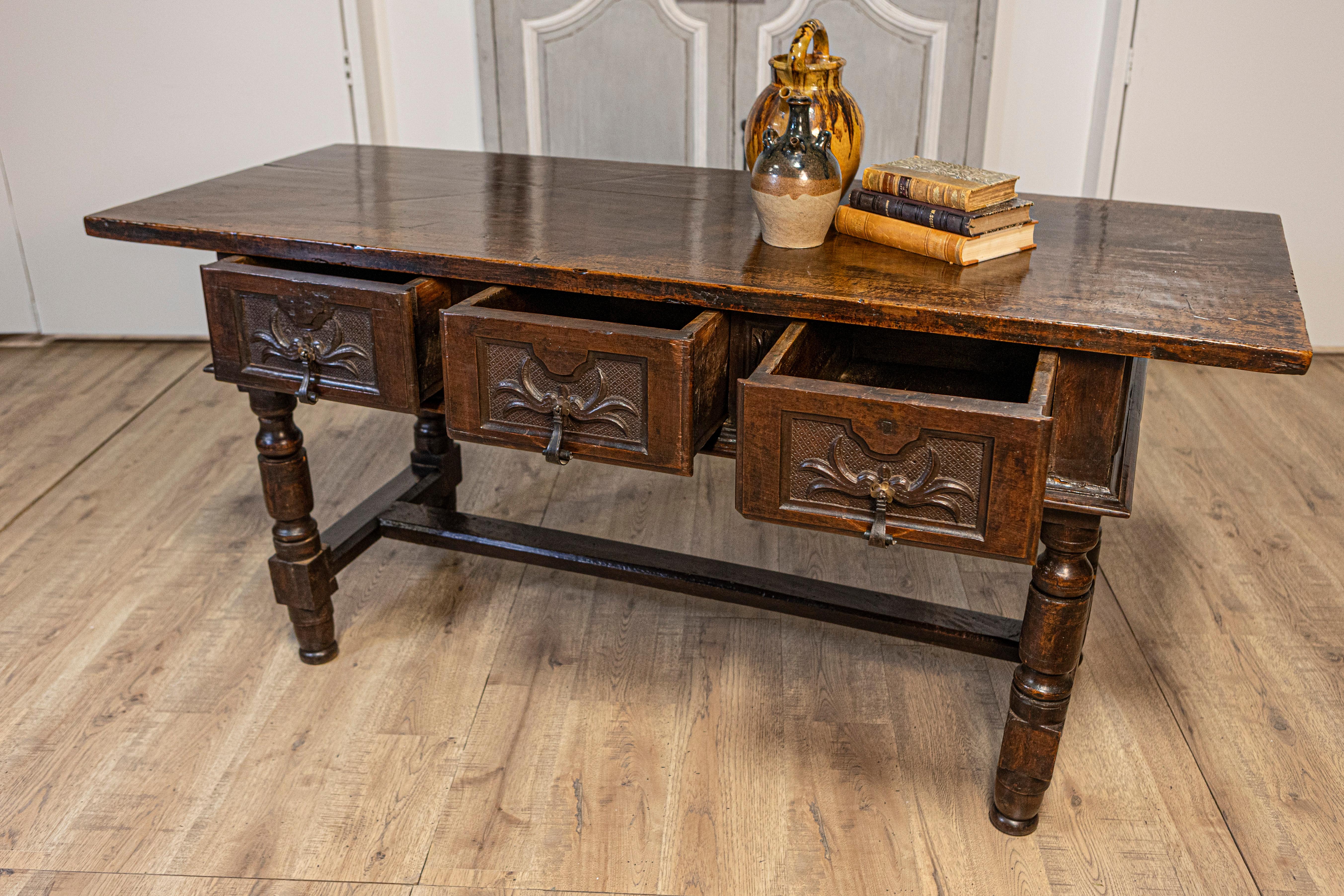 Spanish Baroque 17th Century Walnut Table with Carved Drawers and Turned Legs For Sale 13