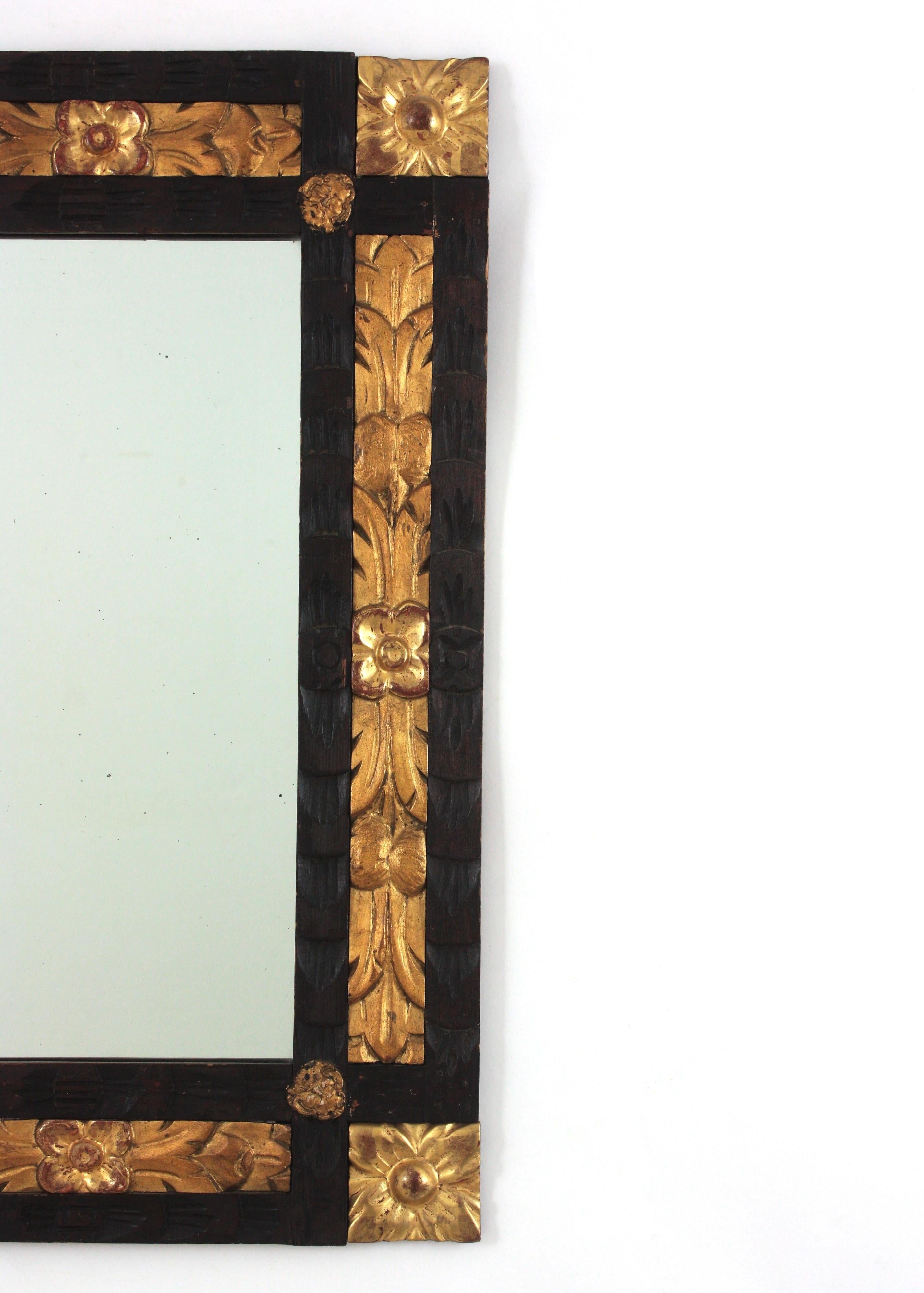 Spanischer Barock Schwarz und Giltwood geschnitzt Rechteckiger Spiegel, 1940er Jahre (Holz) im Angebot