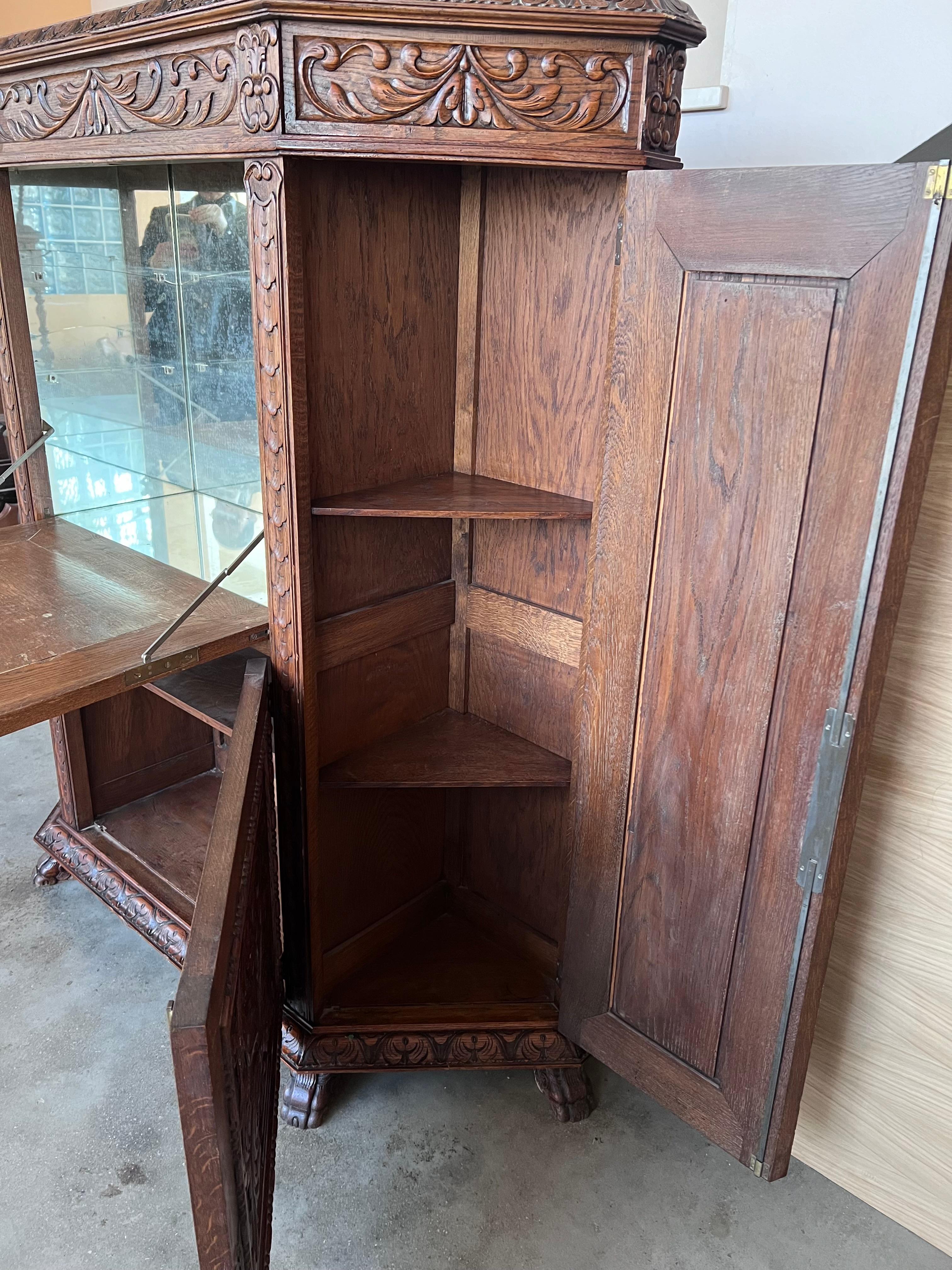 Mobile bar bar barocco spagnolo in noce intagliato, anni '1910 in vendita 4