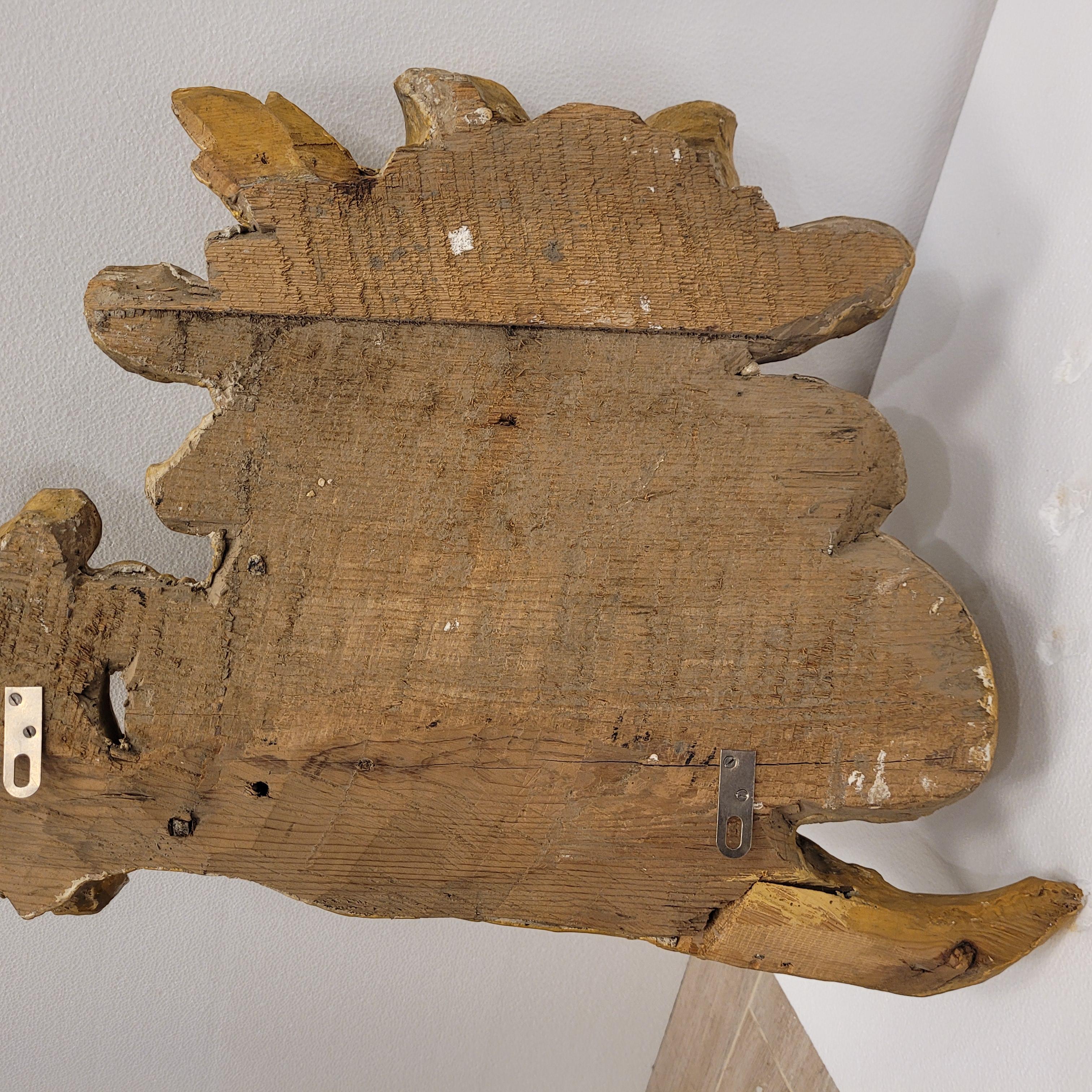 Spanischer Barock Geschnitztes vergoldetes Holz Fragment eines Altaraufsatzes im Angebot 6