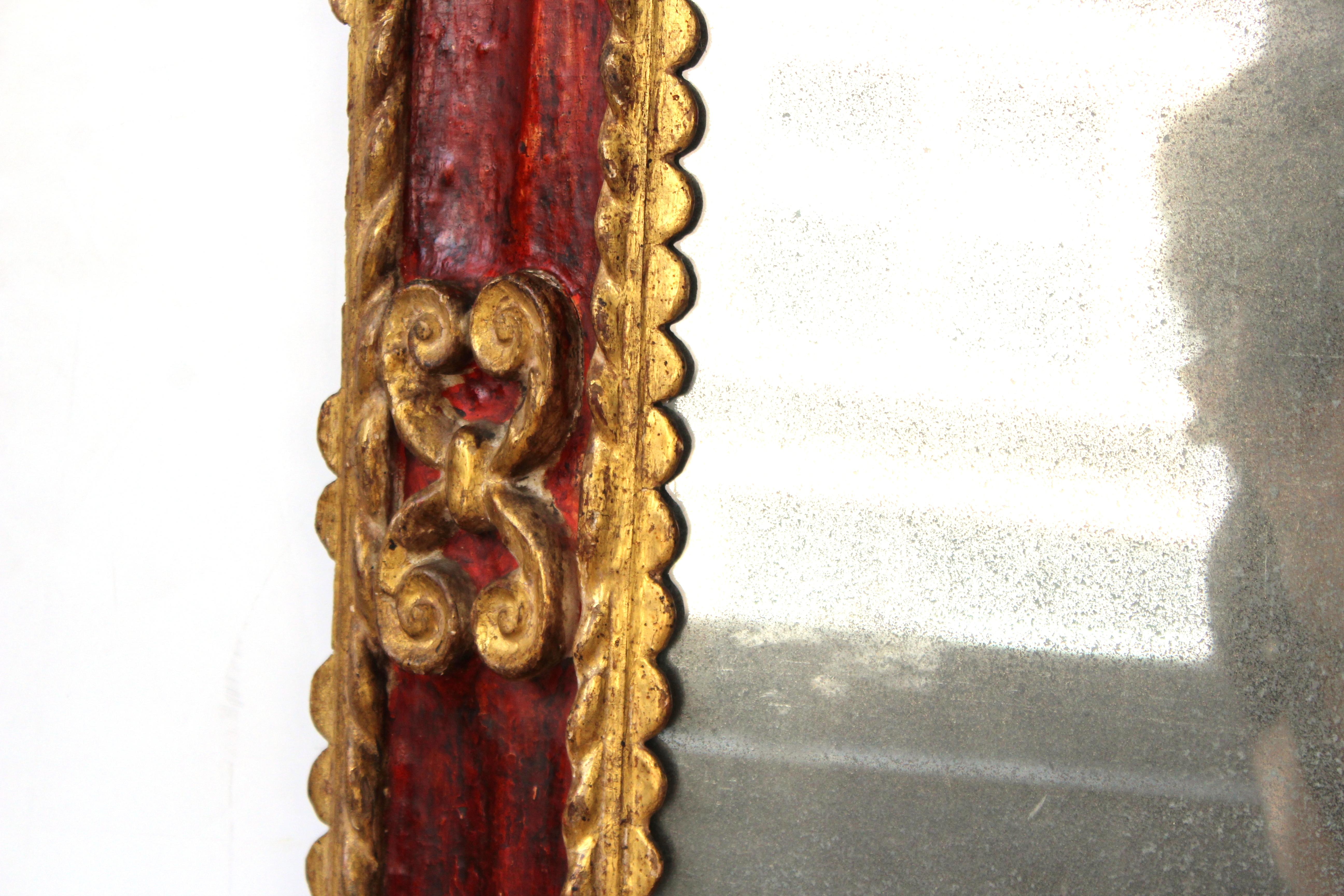 Miroir baroque espagnol en bois sculpté et doré en vente 2