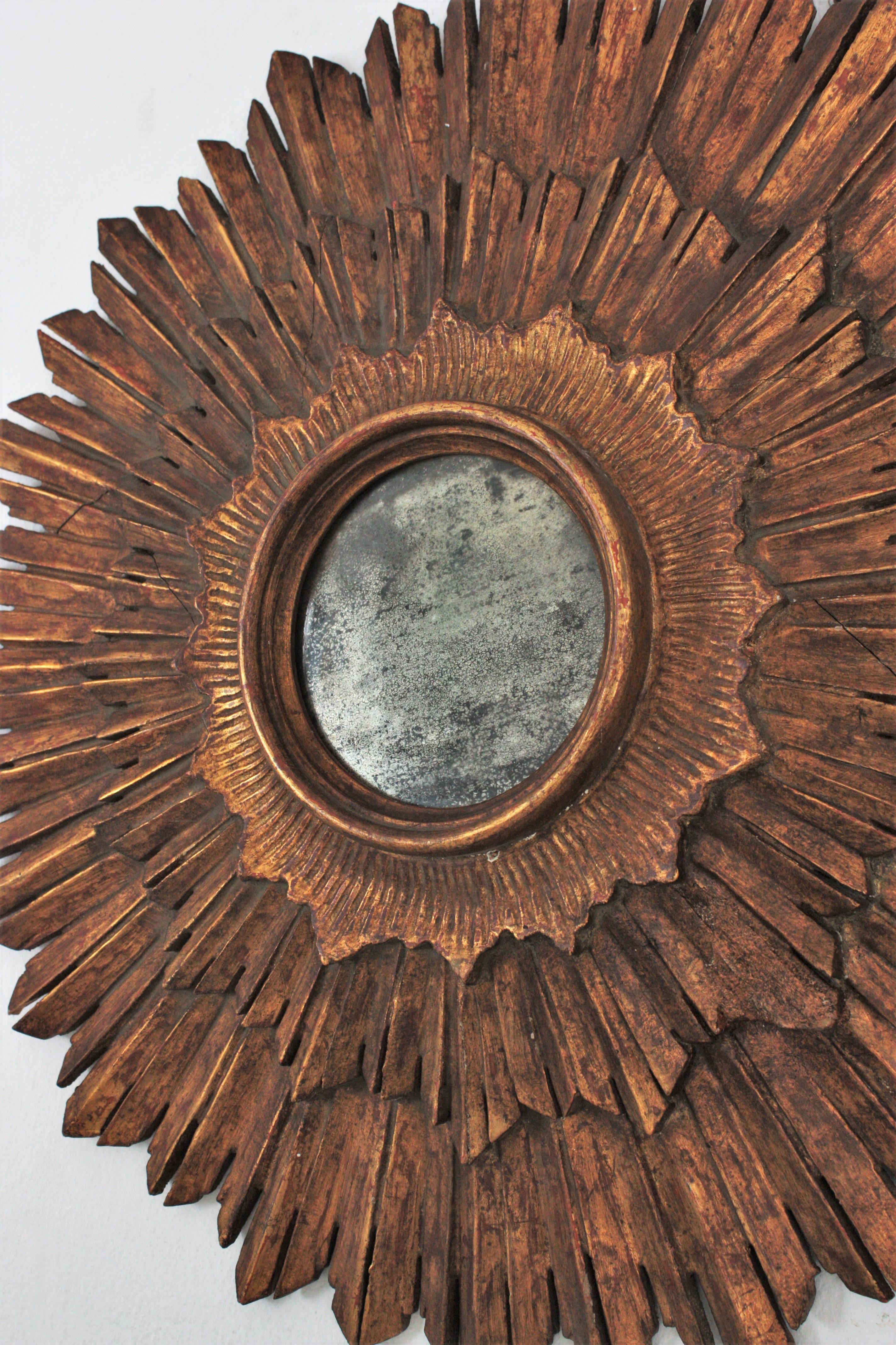 Miroir espagnol Sunburst en bois doré, style baroque en vente 1
