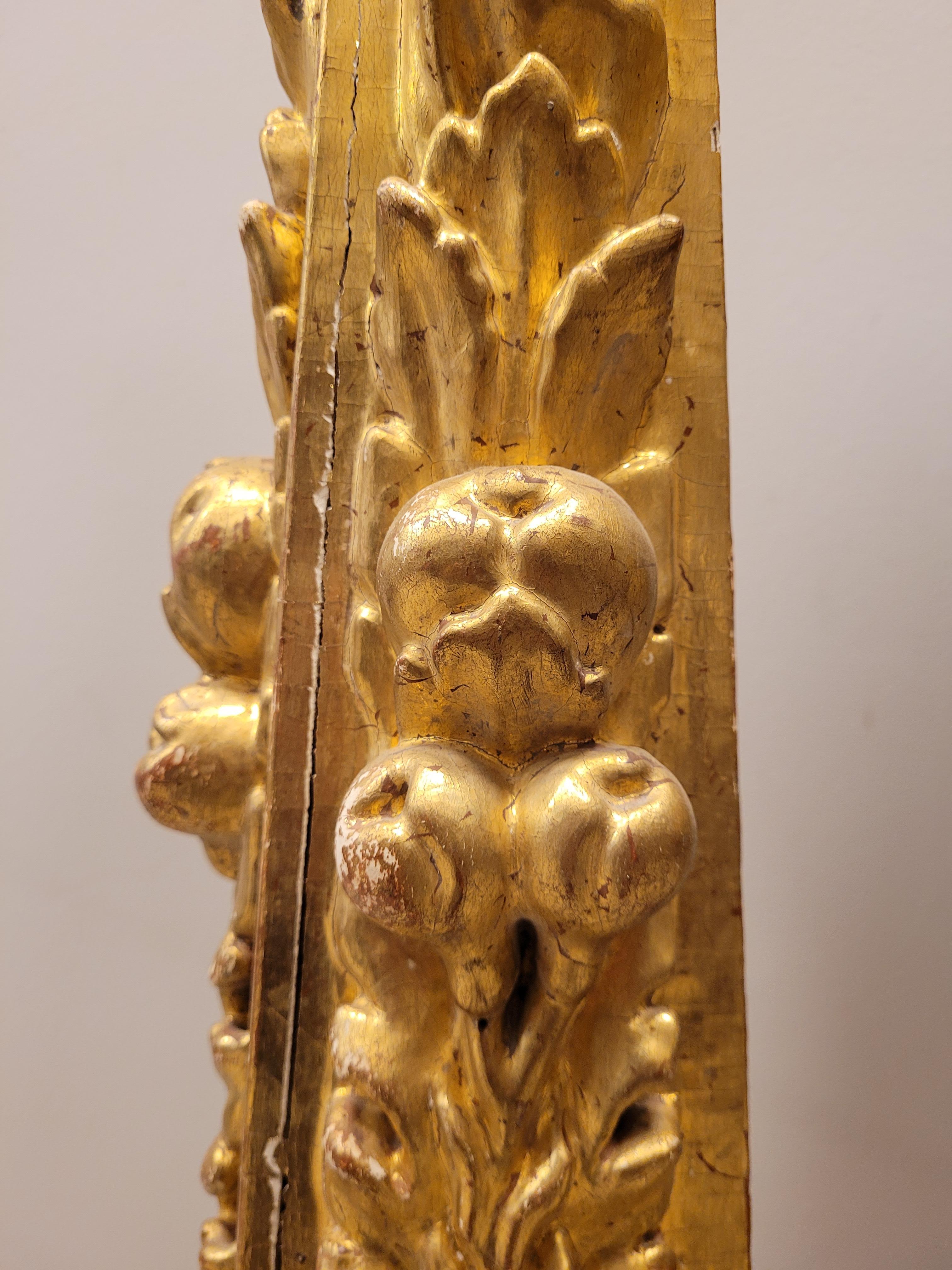 Spanish Baroque estipite, Column Sculpture , carved and gilded wood For Sale 4