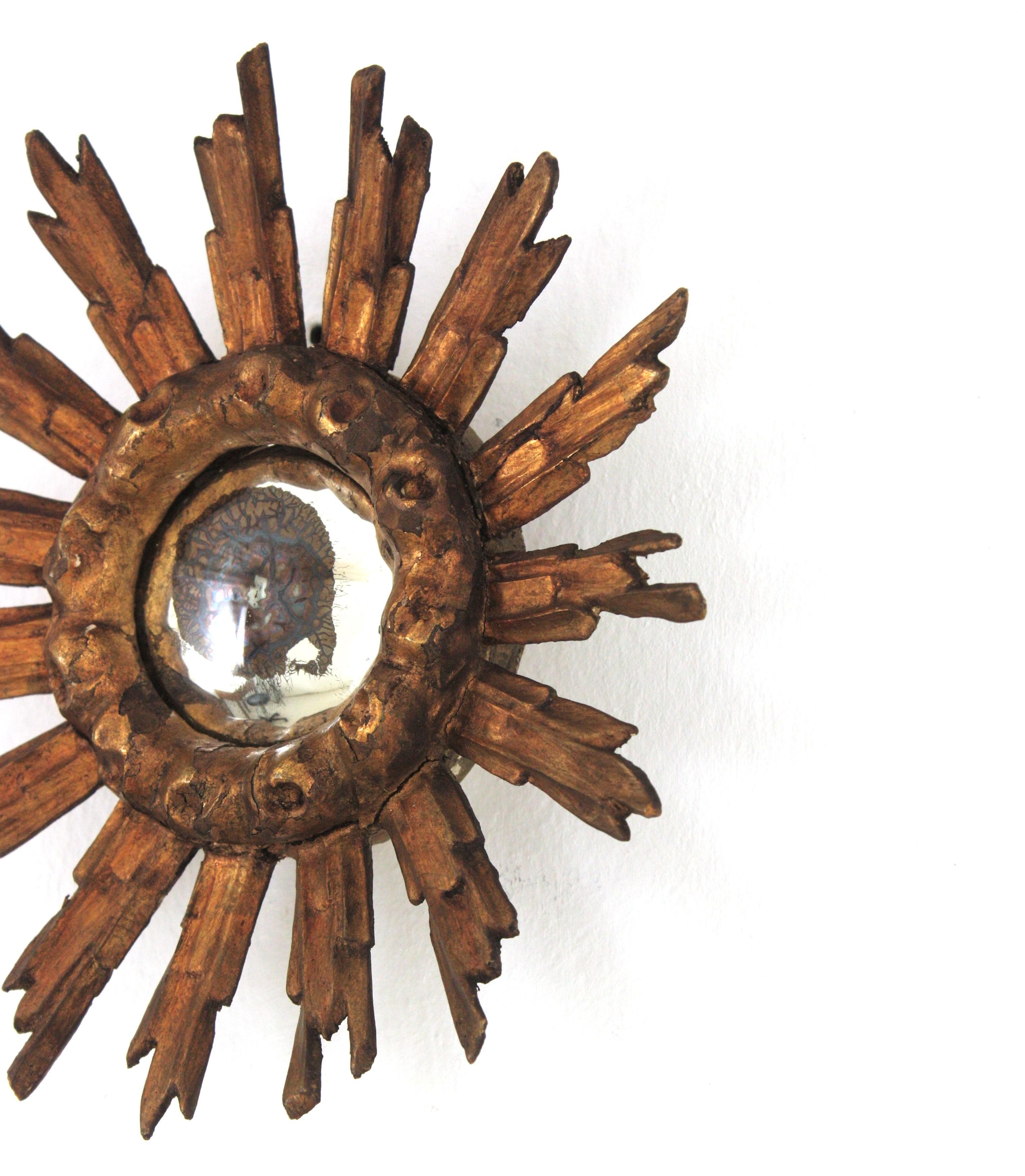 Spanish Baroque Giltwood Convex Sunburst Mirror Miniature, 1940s For Sale 1