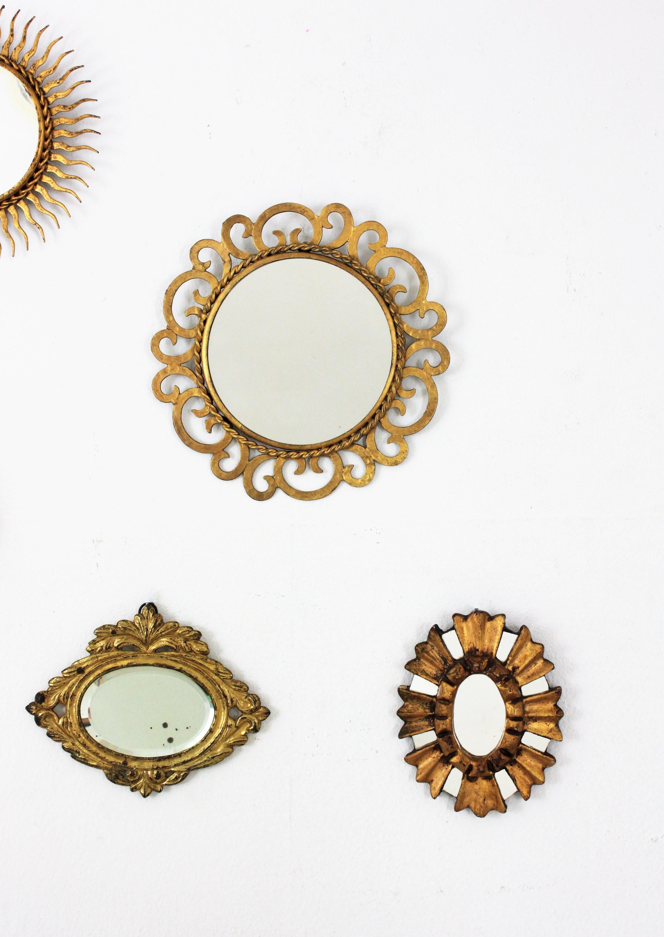 Spanish Baroque Giltwood Mini Sunburst Oval Mirror For Sale 2