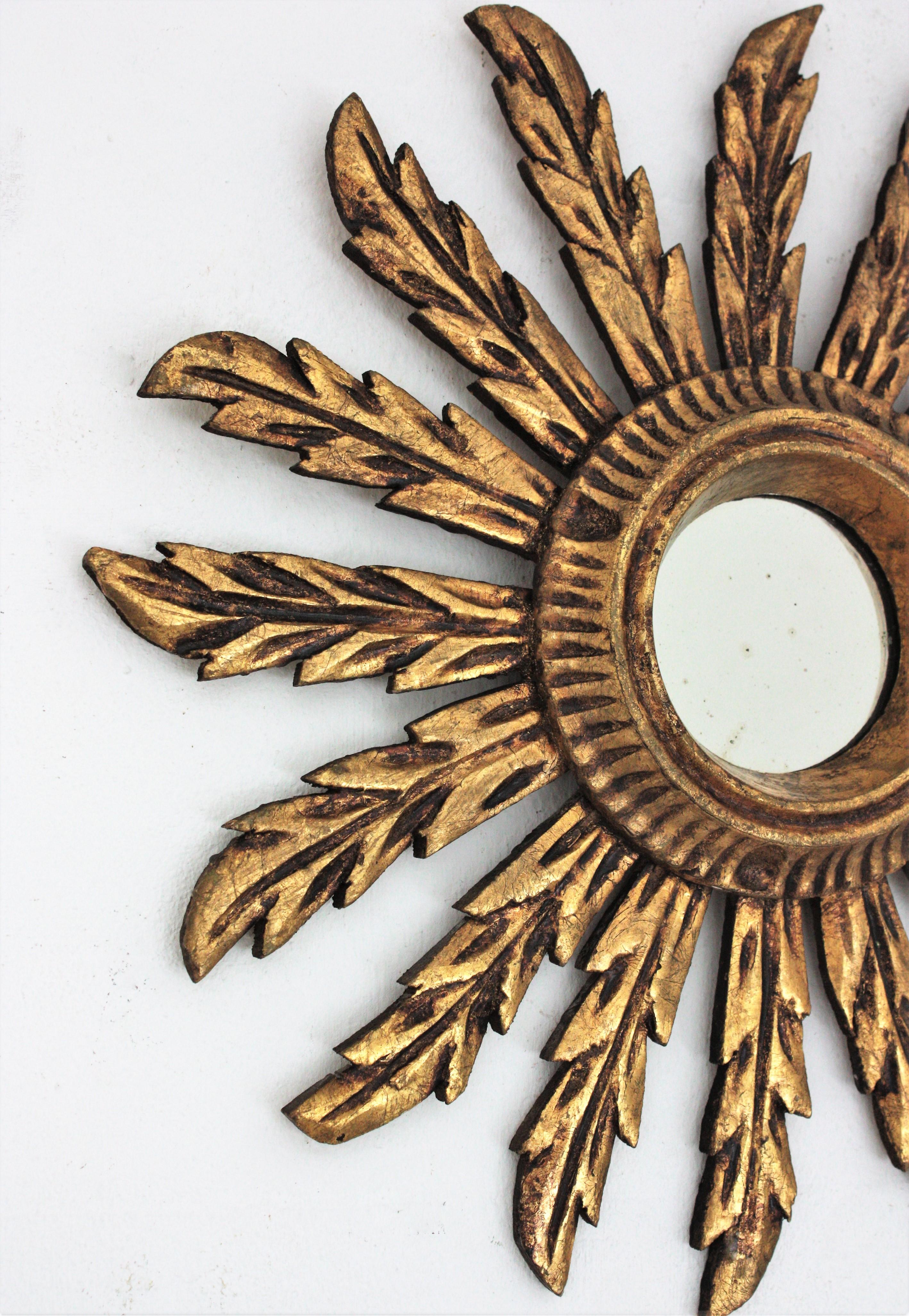 Spanish Baroque Giltwood Sunburst Mirror For Sale 1