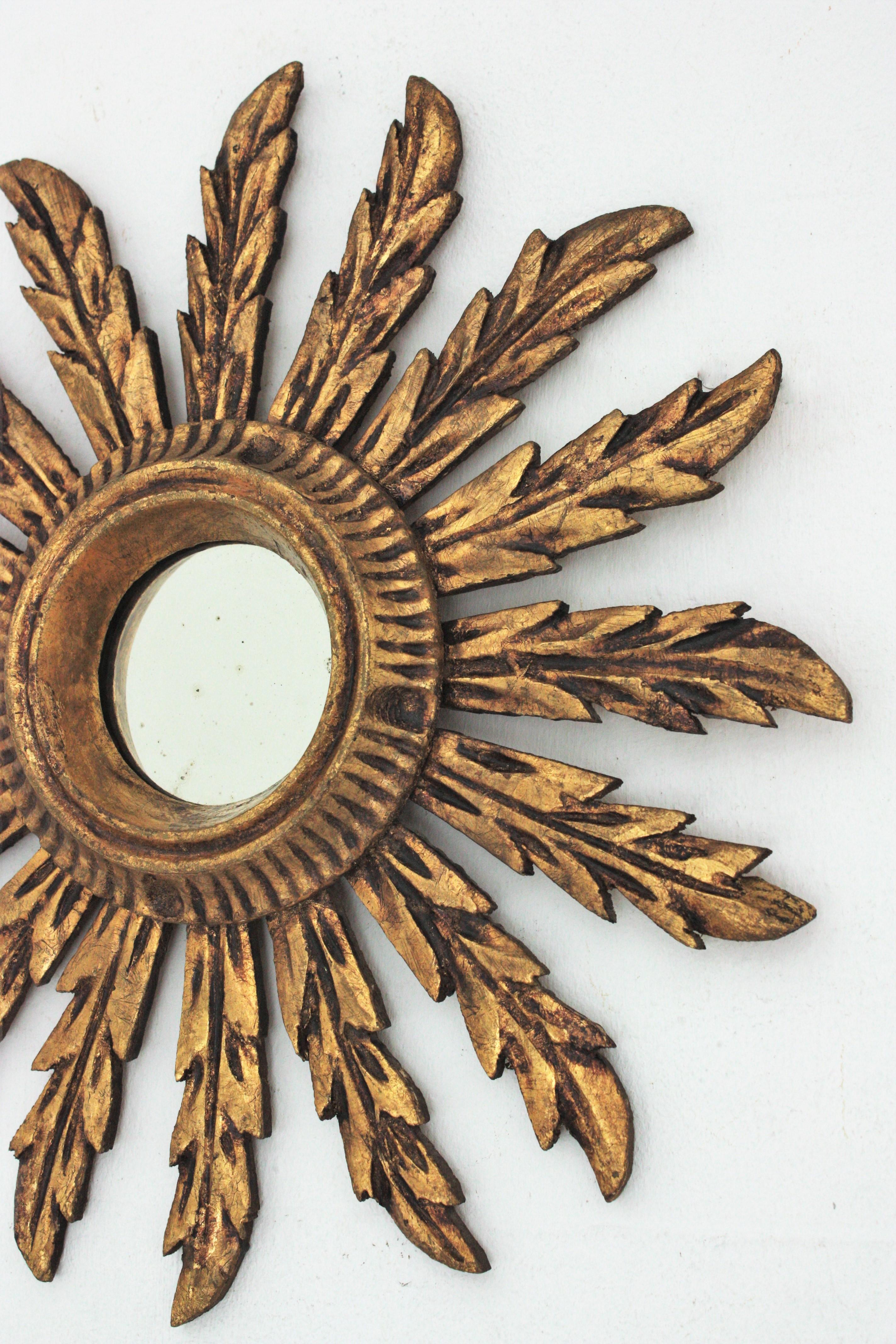 Spanish Baroque Giltwood Sunburst Mirror For Sale 2