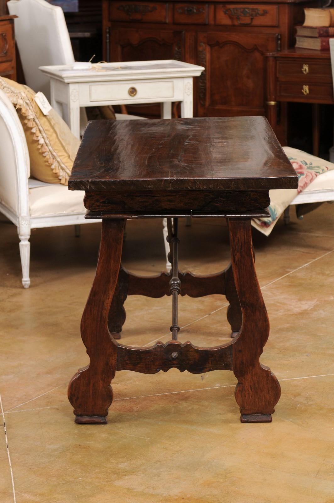 Spanish Baroque Period 17th Century Fratino Console Table with Lyre Shaped Base In Good Condition In Atlanta, GA