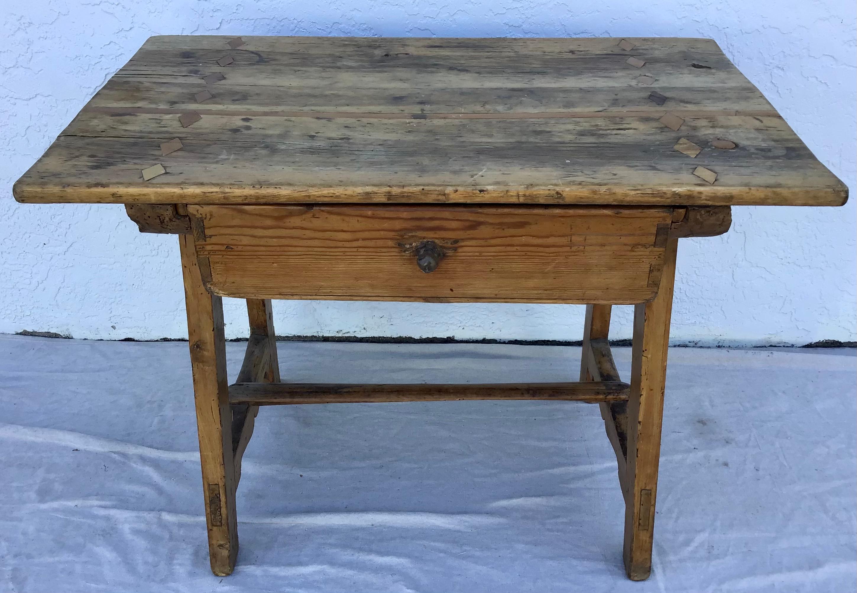 Spanish Colonial Period Sabino Wood One-Drawer Hacienda Table, 18th Century 3