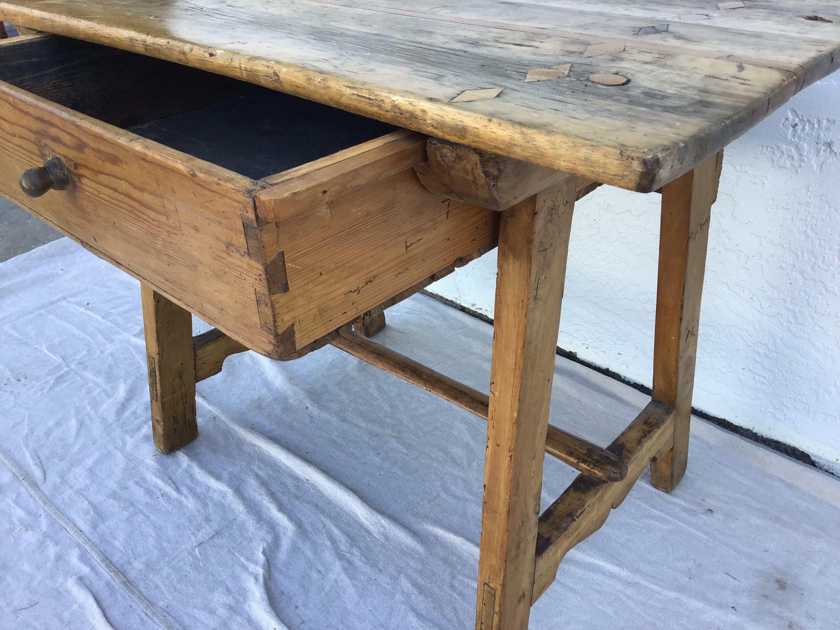 Spanish Colonial Period Sabino Wood One-Drawer Hacienda Table, 18th Century In Fair Condition In Bradenton, FL